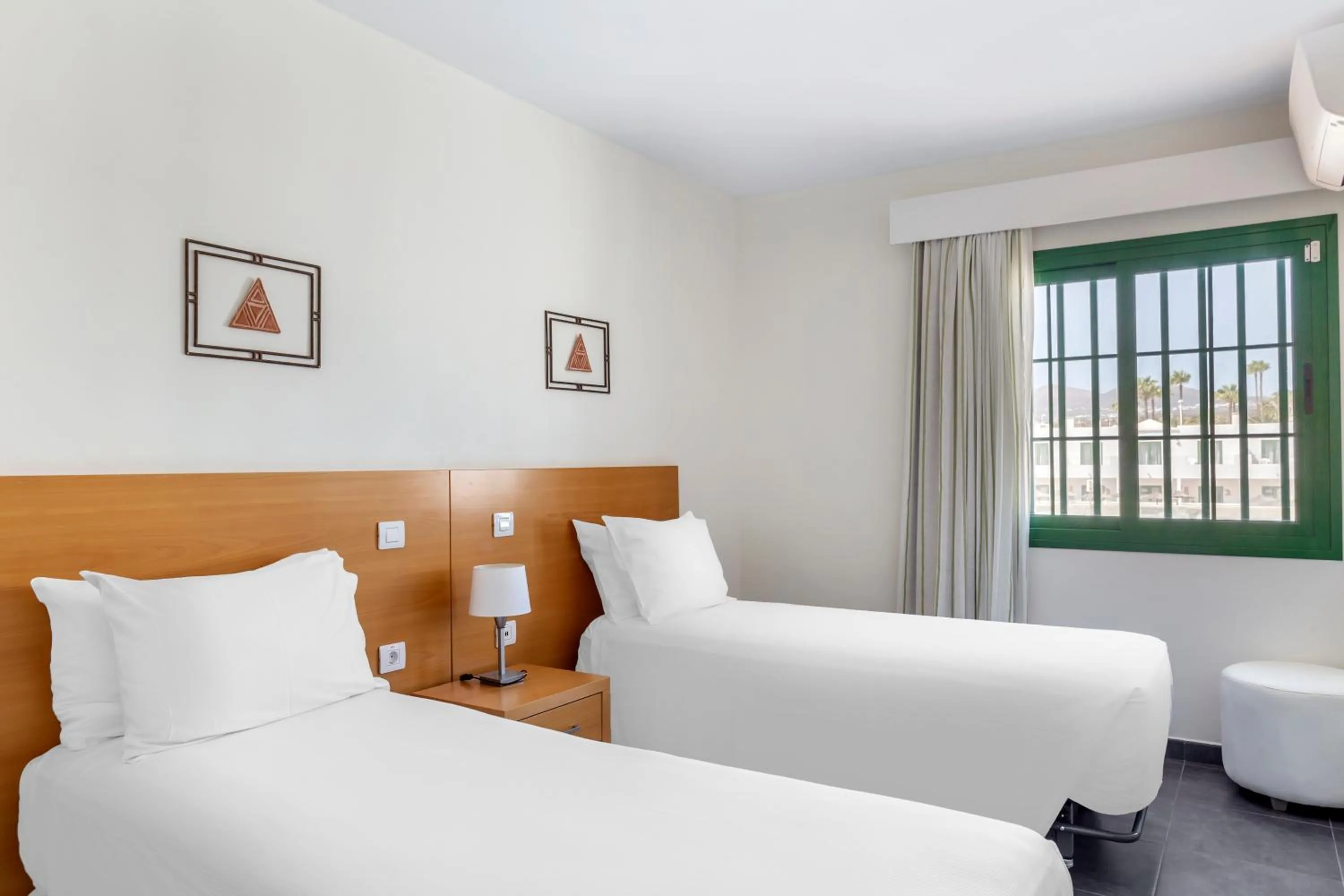 Bedroom, Bed in Club del Carmen