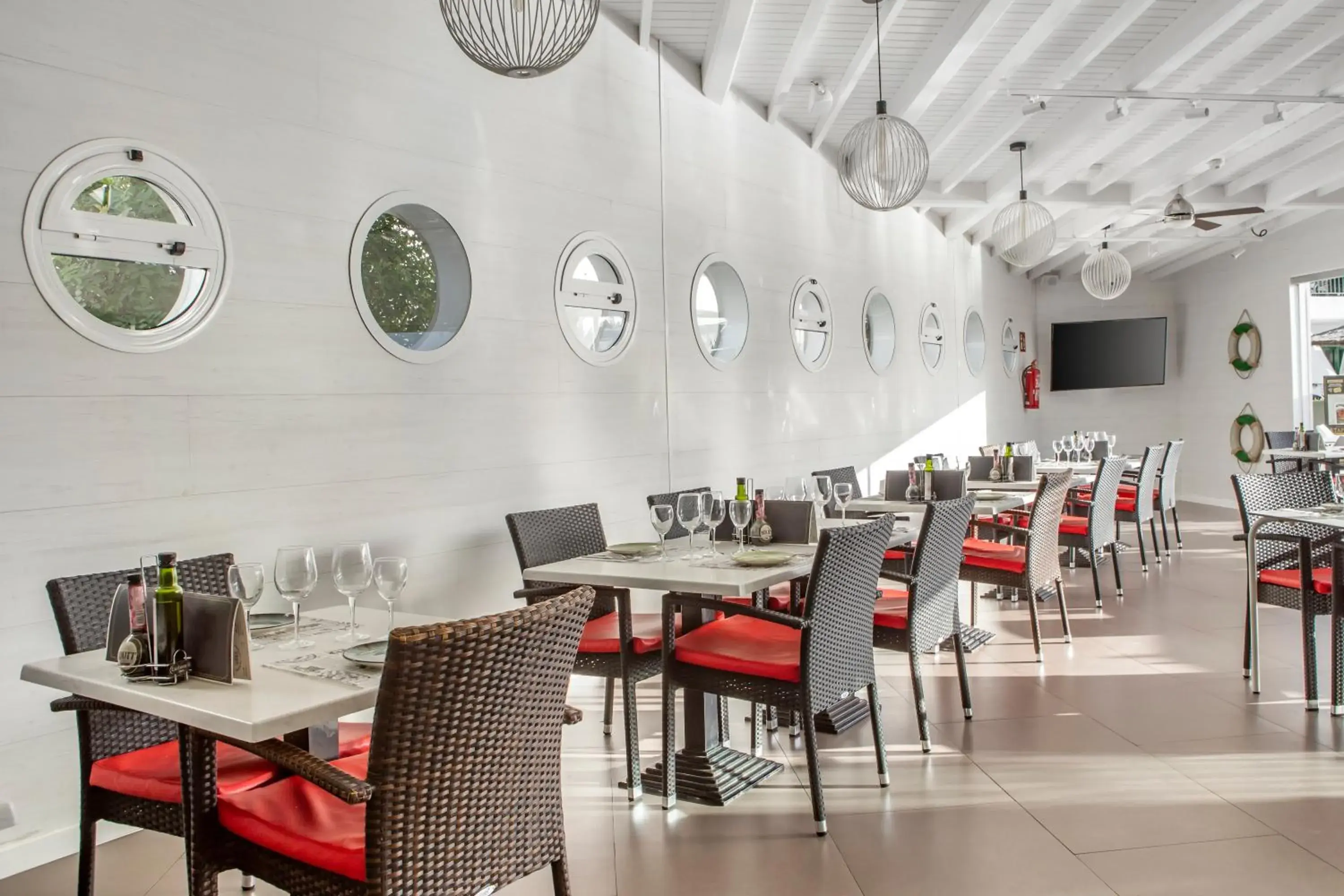 Restaurant/places to eat in Club del Carmen Restaurant/places to eat in Club del Carmen