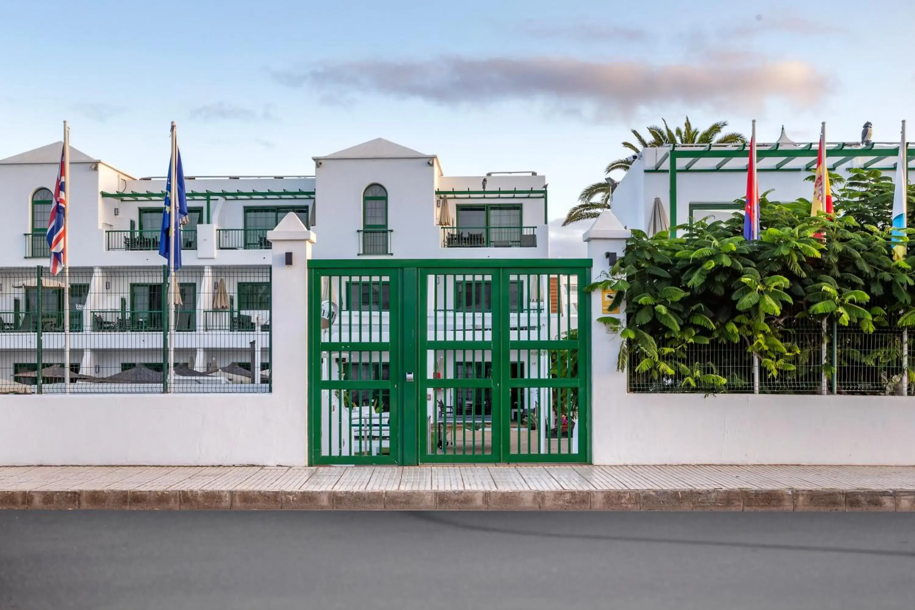 Facade/entrance in Club del Carmen Facade/entrance in Club del Carmen