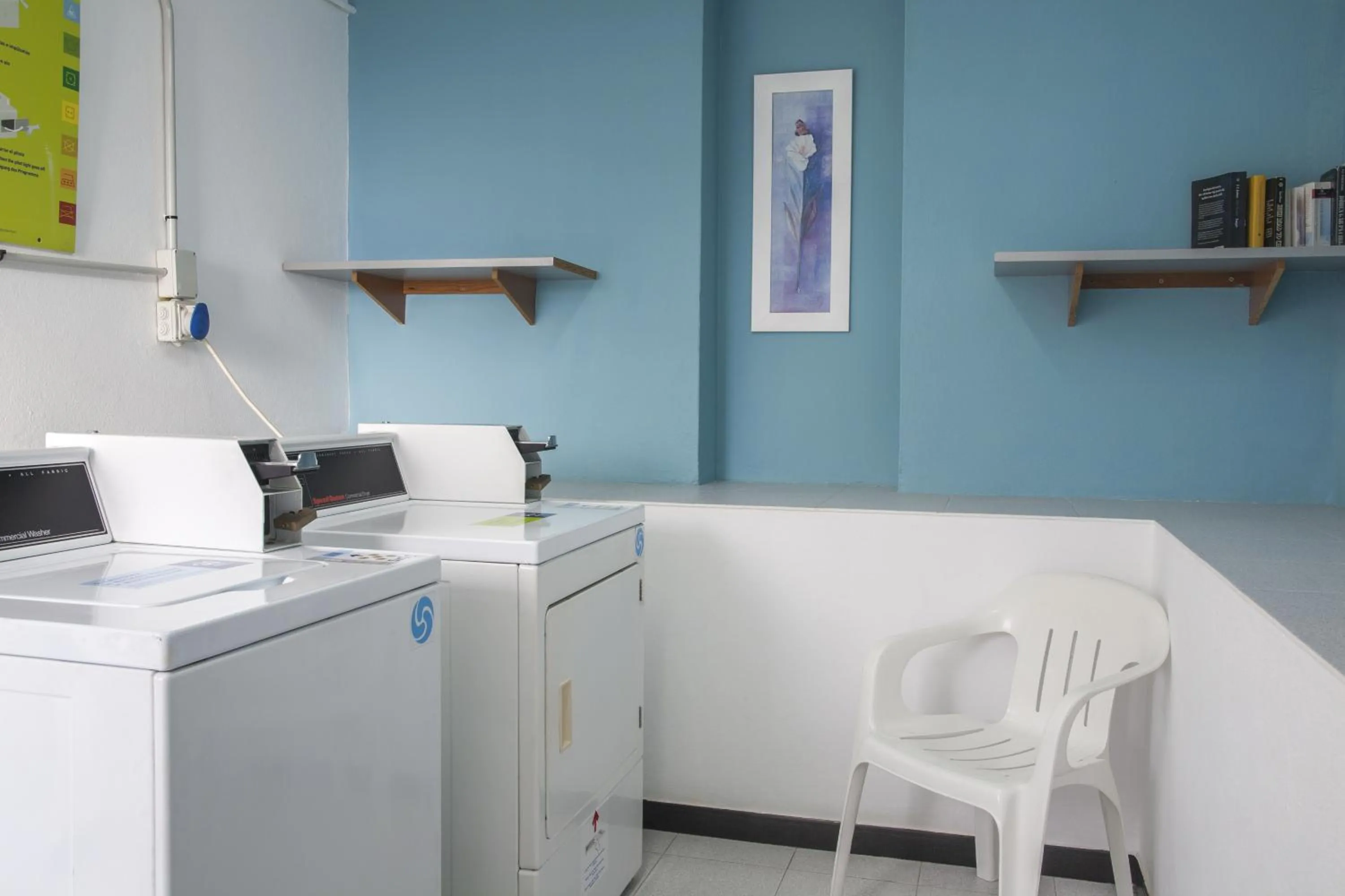 laundry in Club Cala Blanca