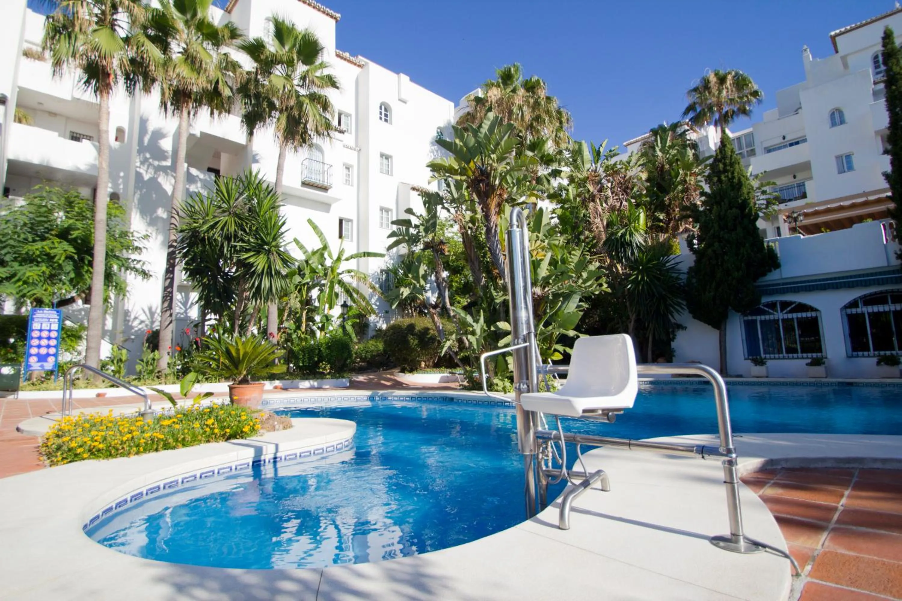 Swimming pool in Royal Oasis Club at Pueblo Quinta