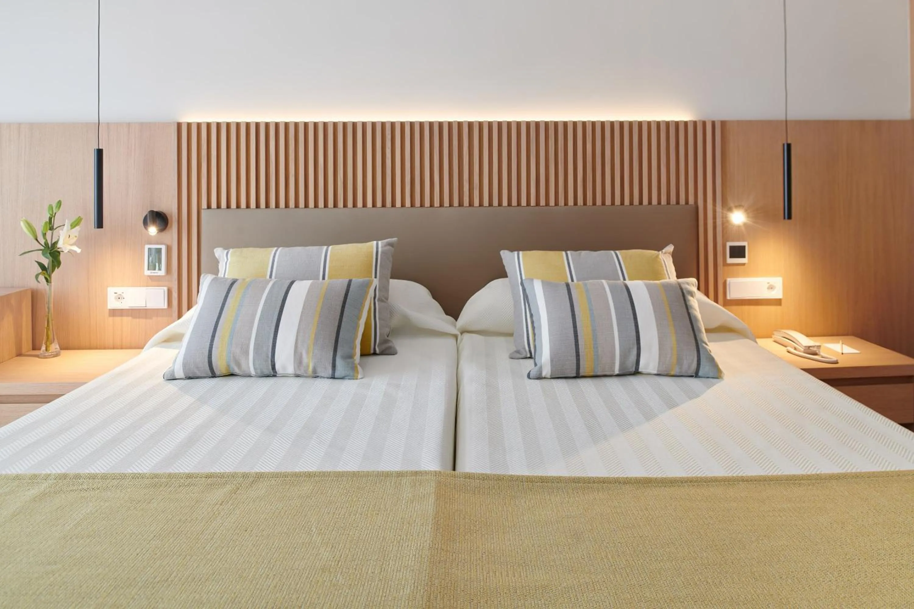 Bed in Hipotels Mediterraneo Hotel - Adults Only