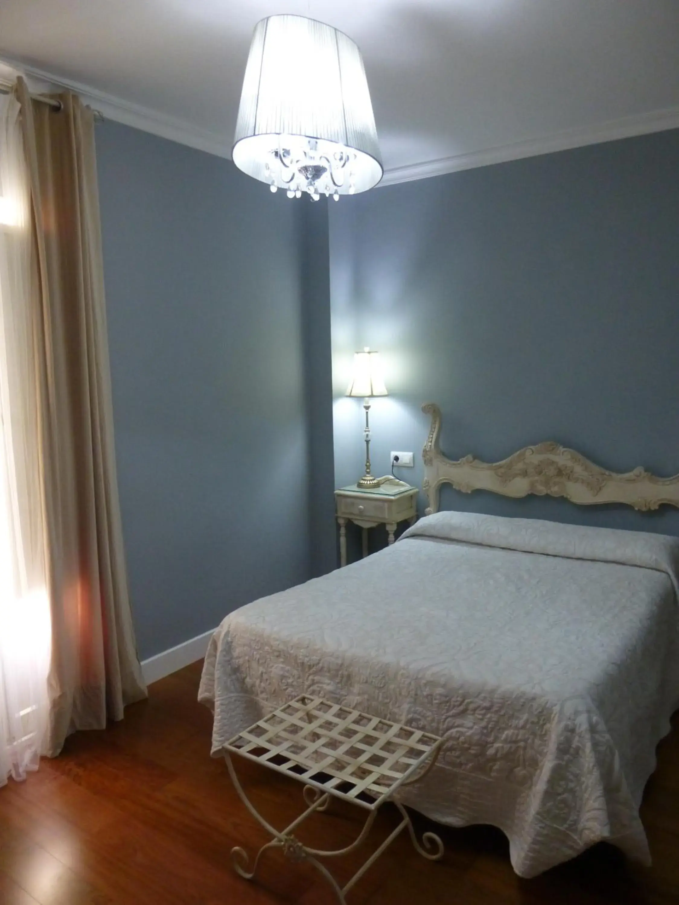 Double or Twin Room in Le Petit Paris Double or Twin Room in Le Petit Paris