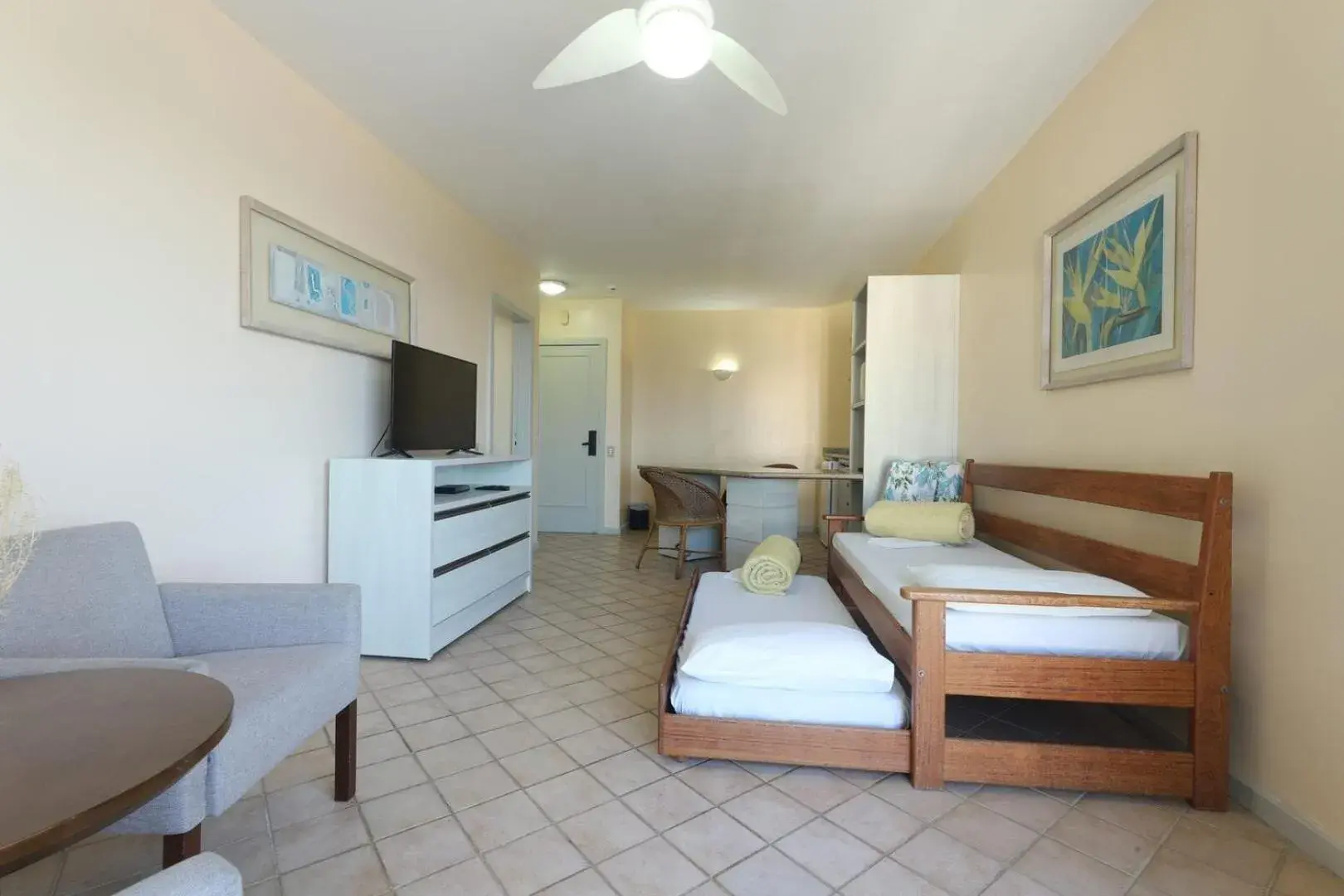 Bed in Ingleses Praia Hotel Bed in Ingleses Praia Hotel