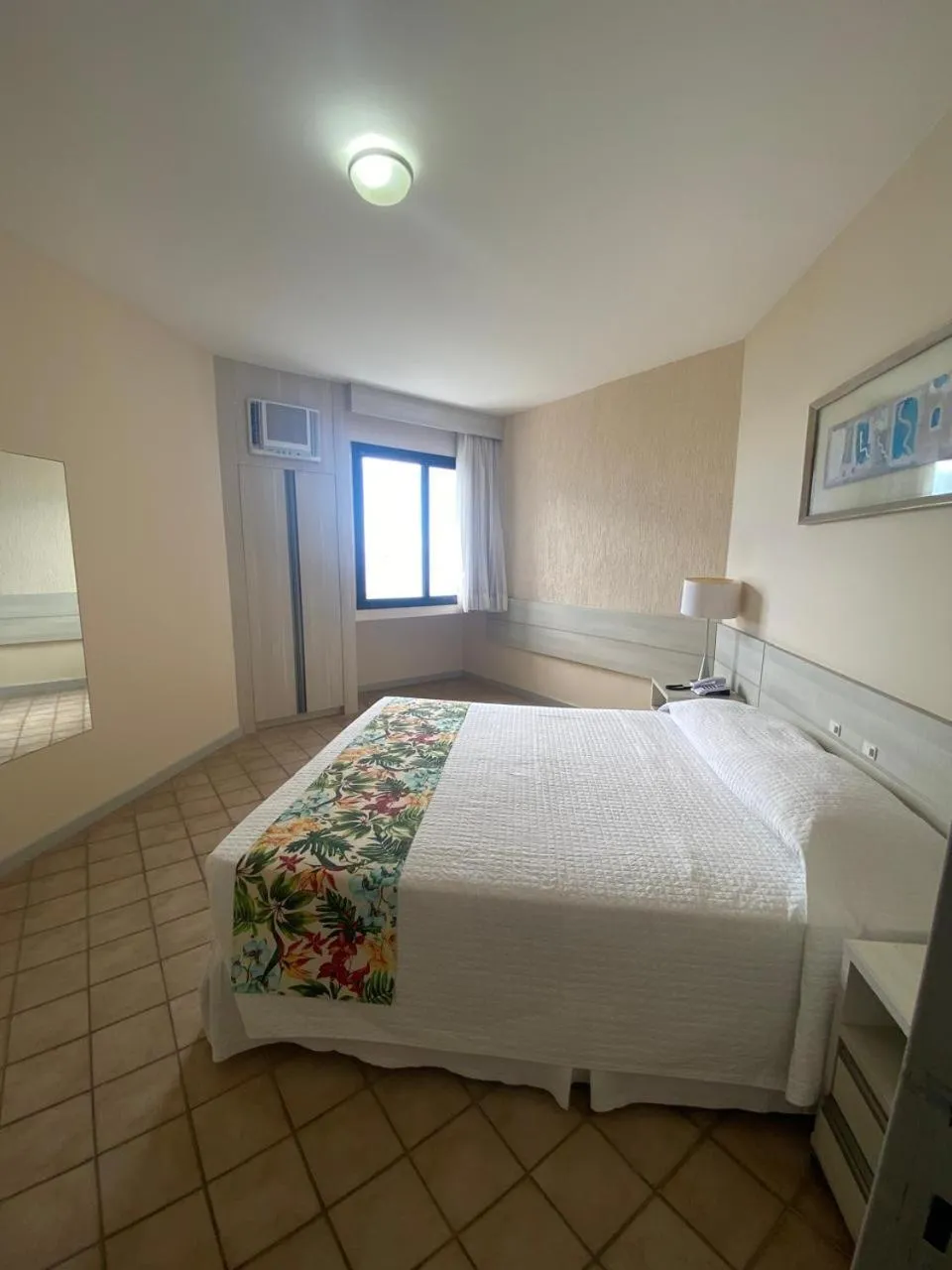 Bed in Ingleses Praia Hotel