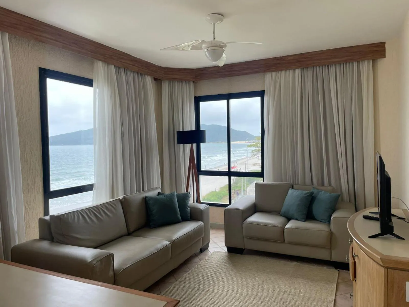 Ingleses Praia Hotel