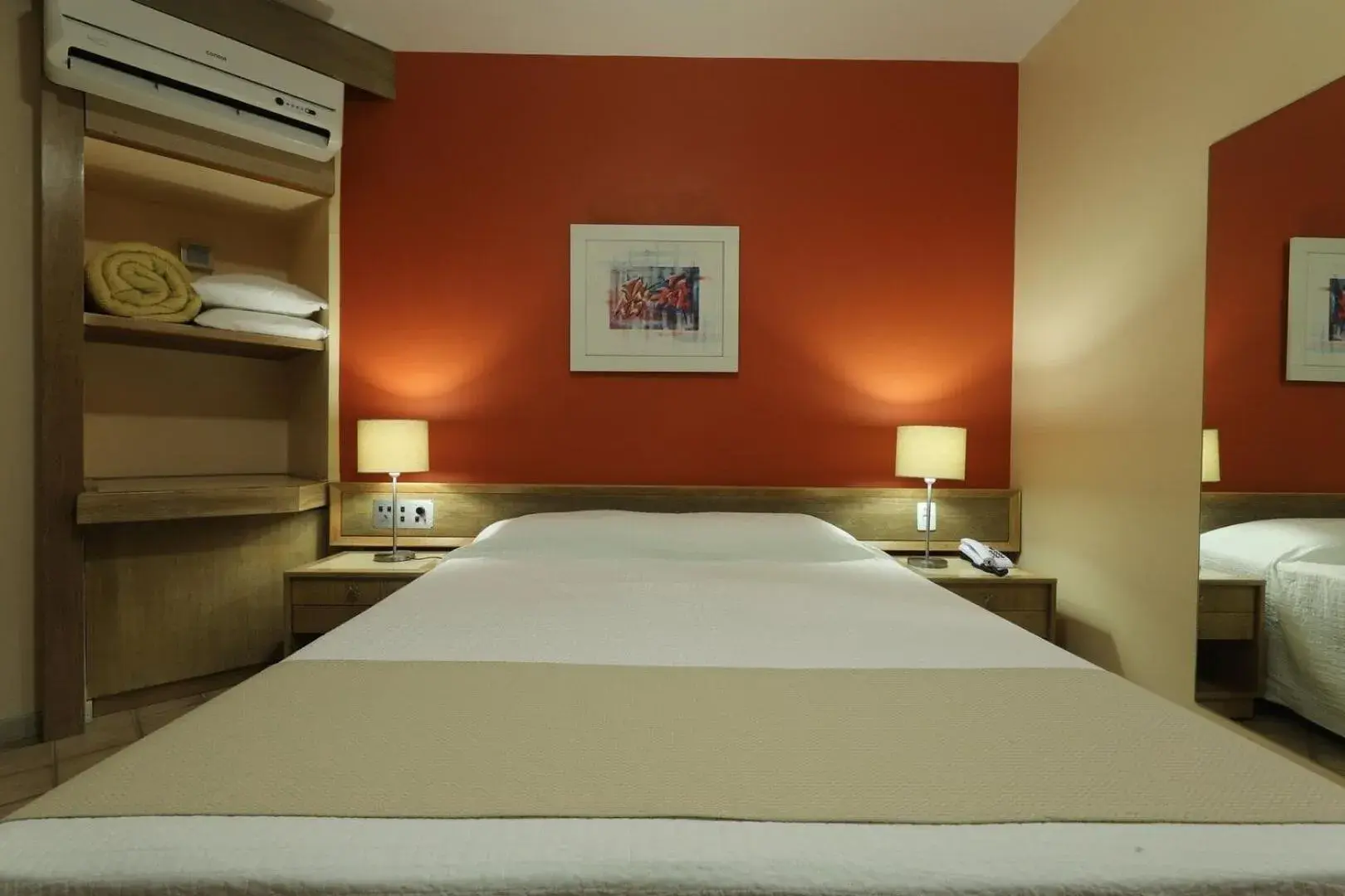 Bed in Ingleses Praia Hotel Bed in Ingleses Praia Hotel