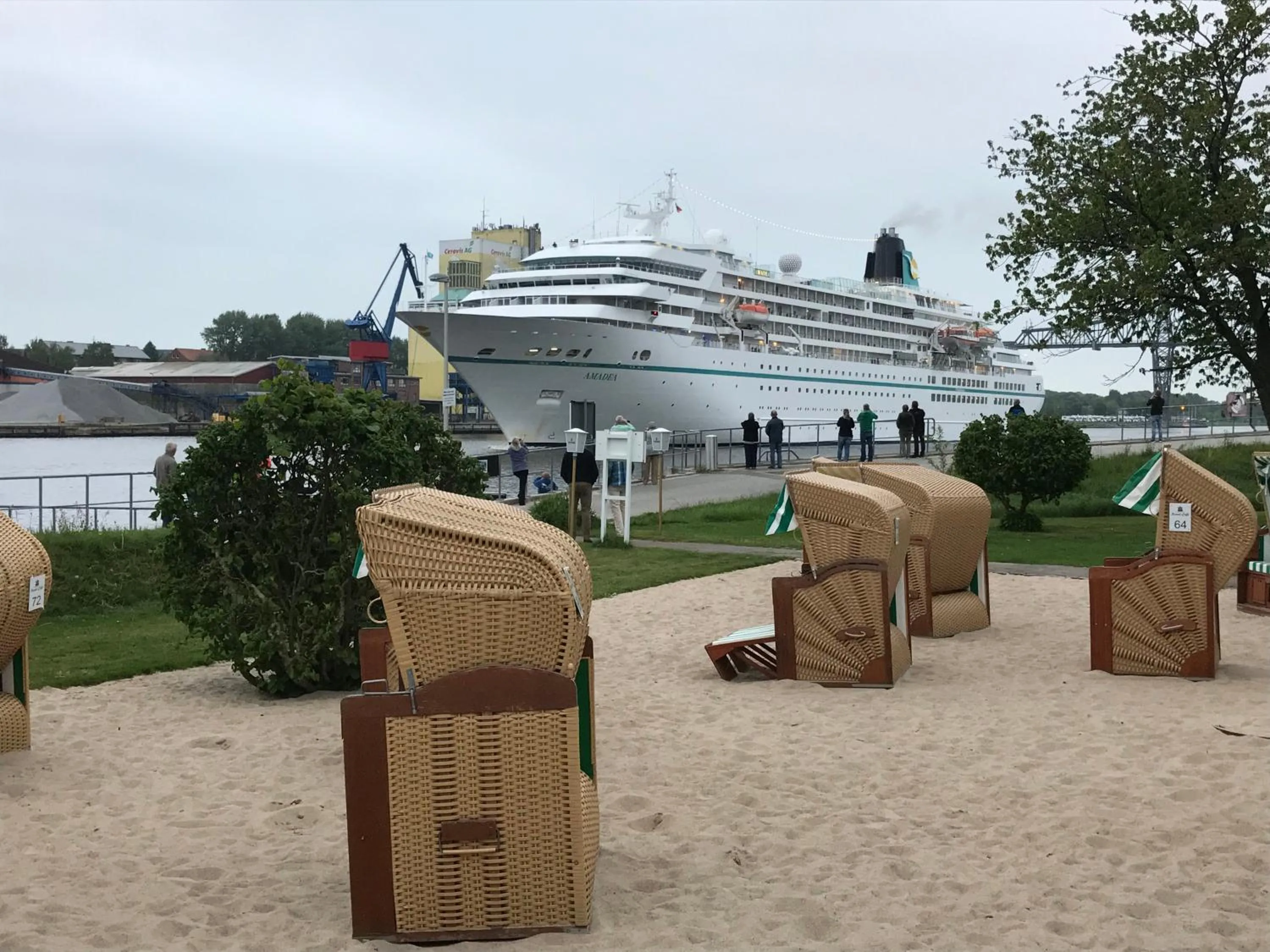 Kanal-Haus "Das Gästehaus direkt am NOK"