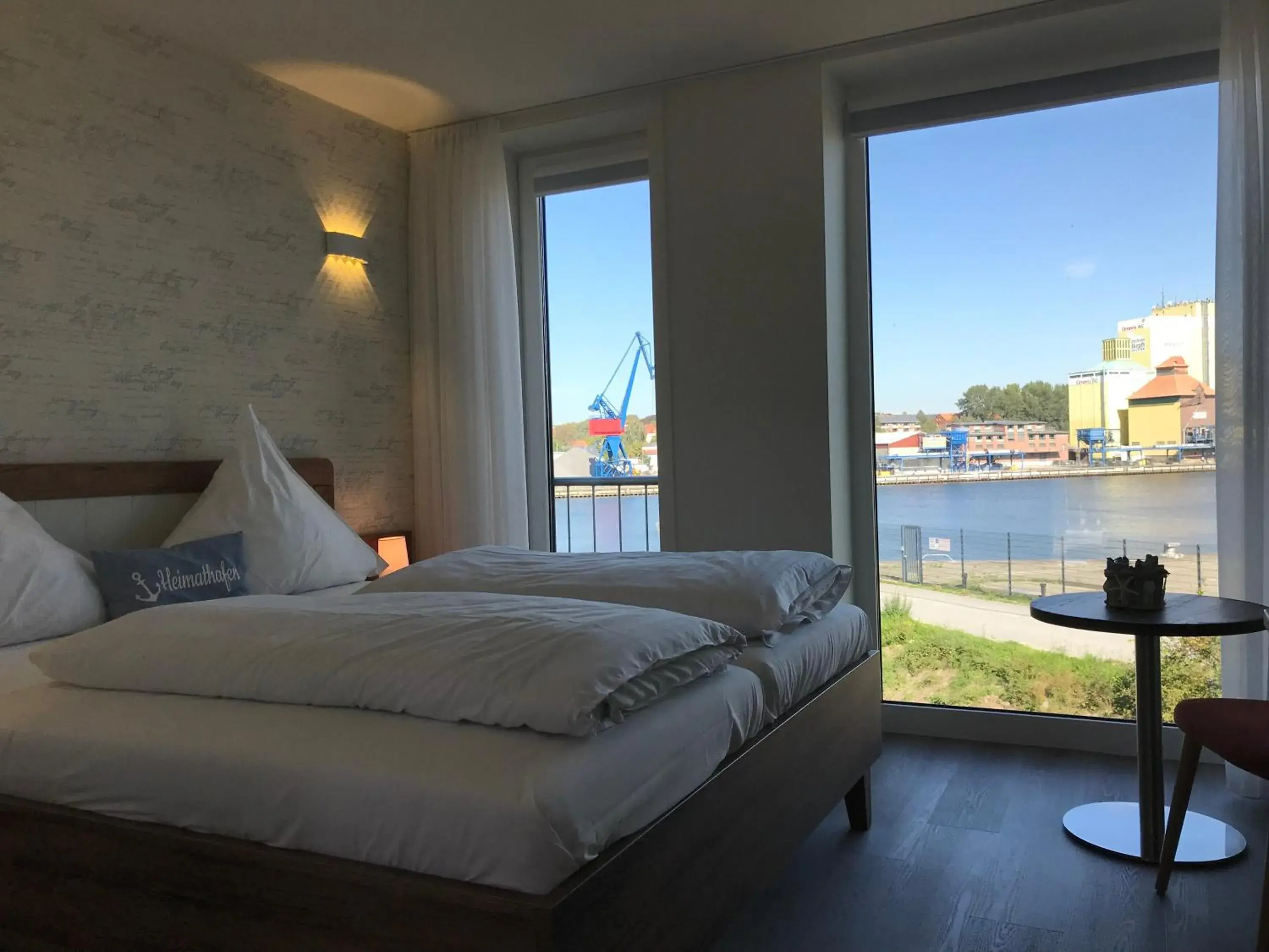 Double Room - single occupancy in Kanal-Haus "Das Gästehaus direkt am NOK" Double Room - single occupancy in Kanal-Haus "Das Gästehaus direkt am NOK"