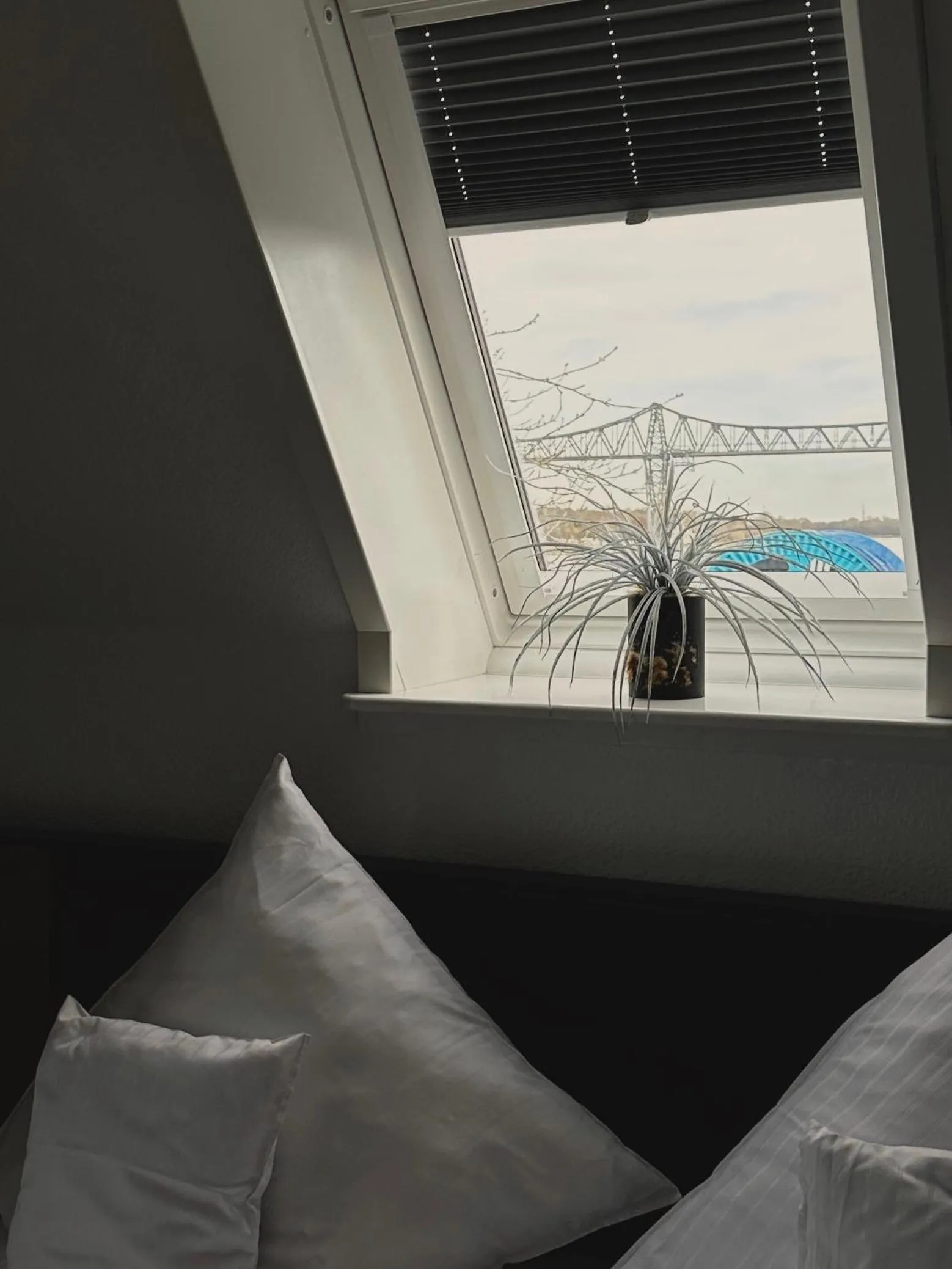 Bed in Kanal-Haus "Das Gästehaus direkt am NOK"