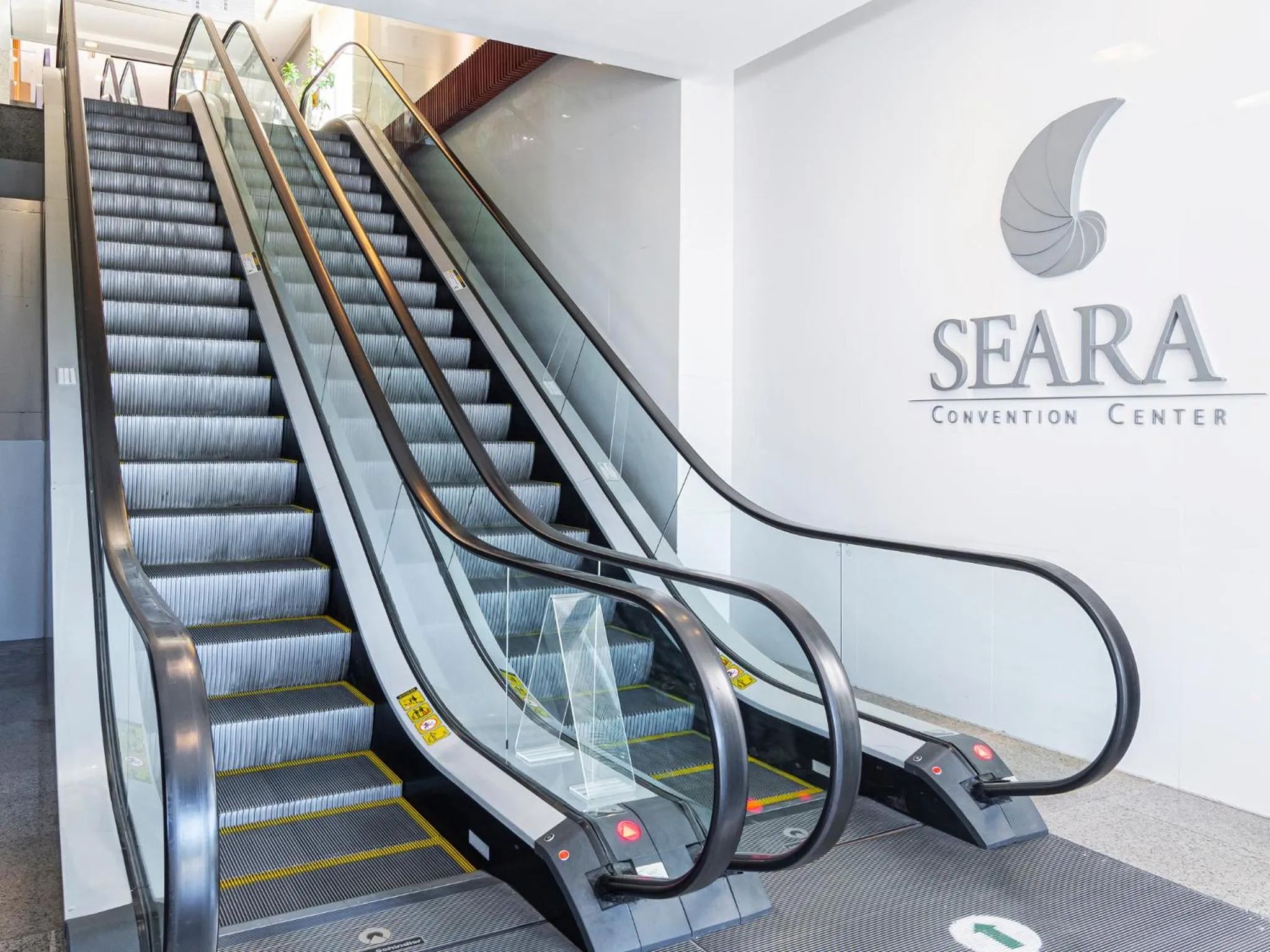 Meeting/conference room in Seara Praia Hotel