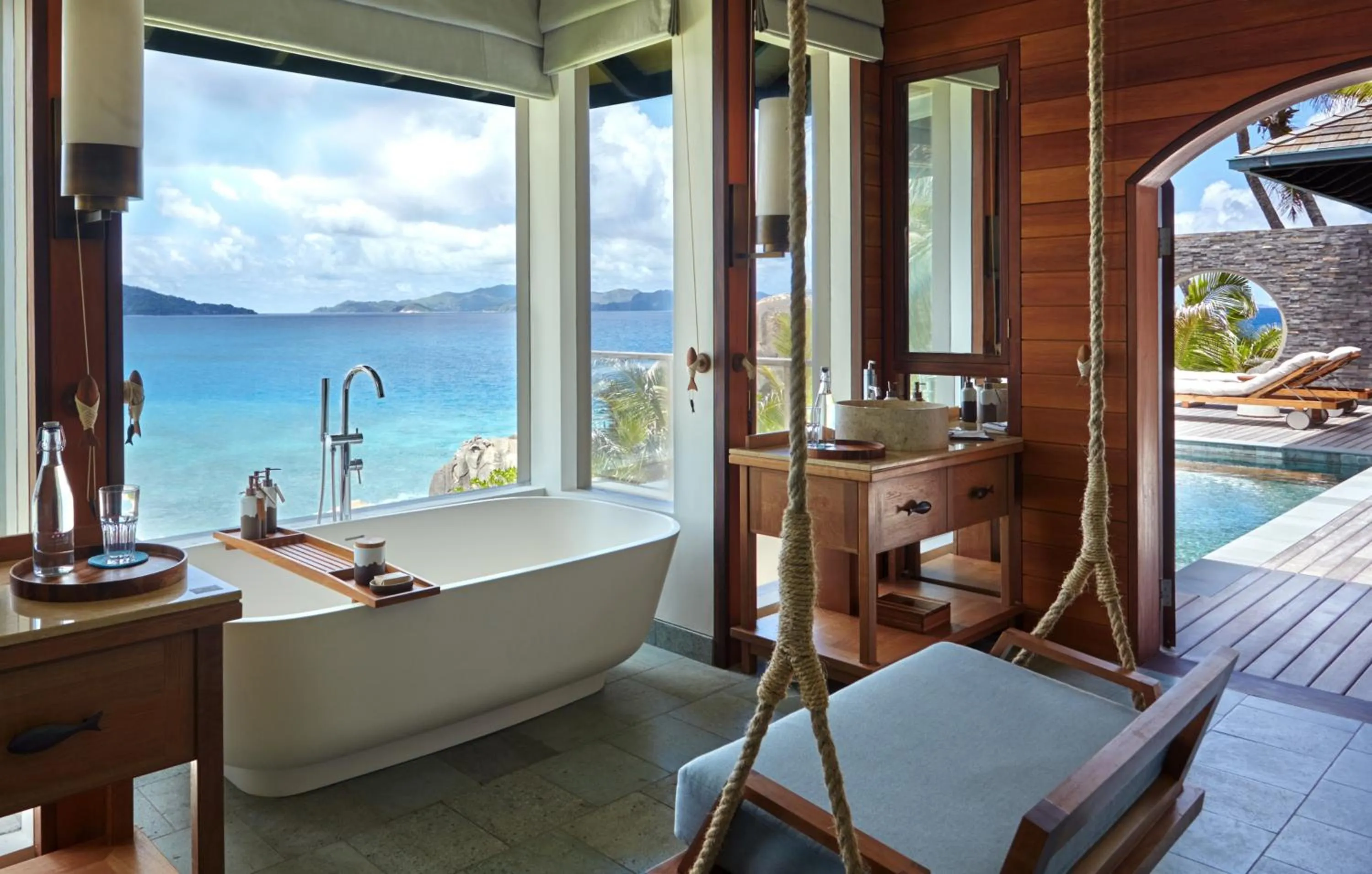 Bathroom in Six Senses Zil Pasyon, Seychelles
