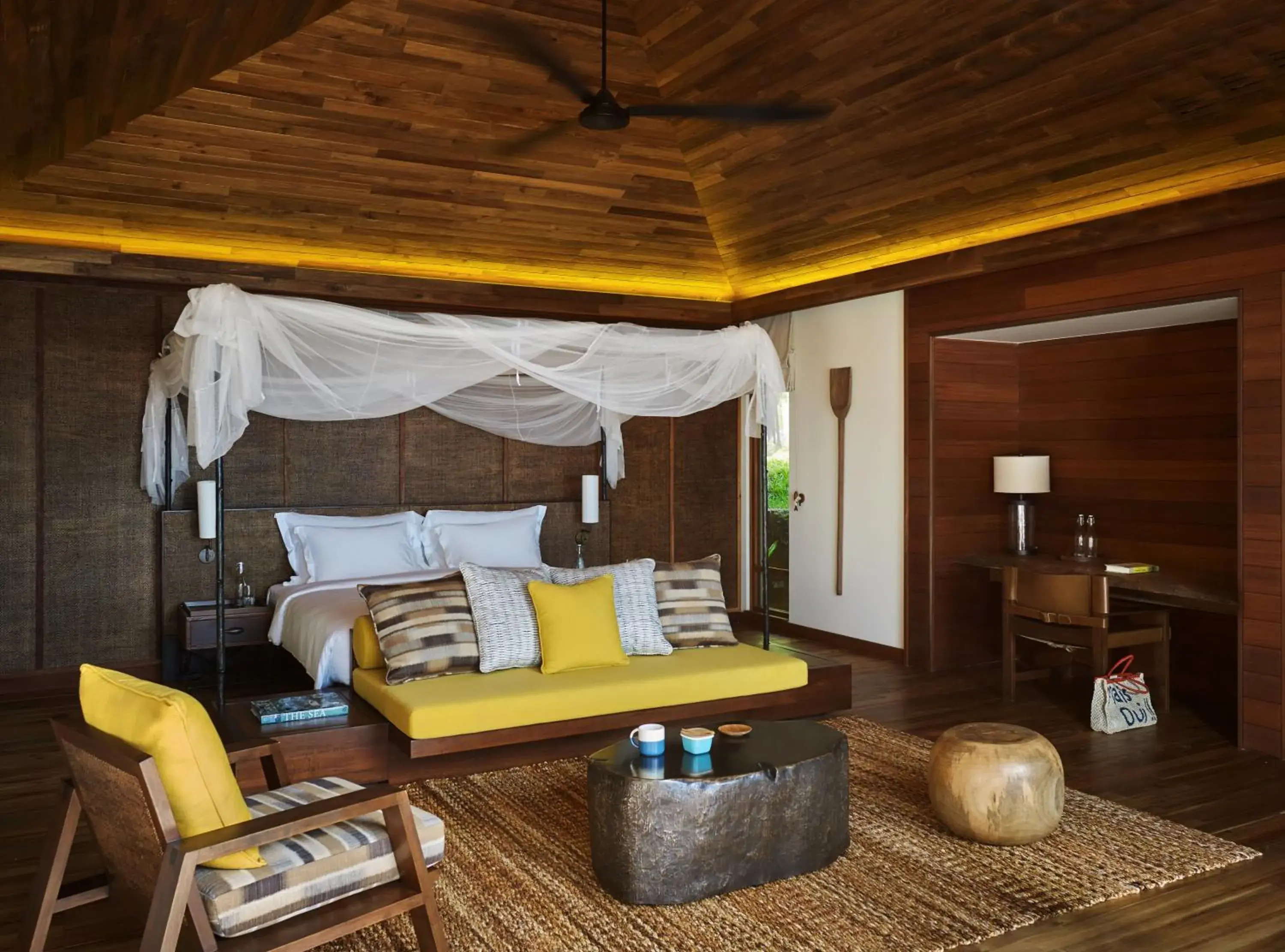 Bed in Six Senses Zil Pasyon, Seychelles Bed in Six Senses Zil Pasyon, Seychelles