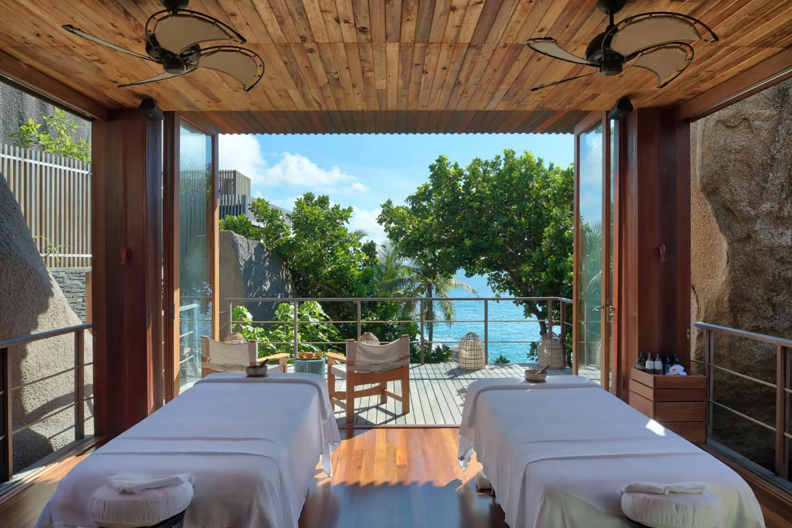 Massage, Bed in Six Senses Zil Pasyon, Seychelles Massage, Bed in Six Senses Zil Pasyon, Seychelles