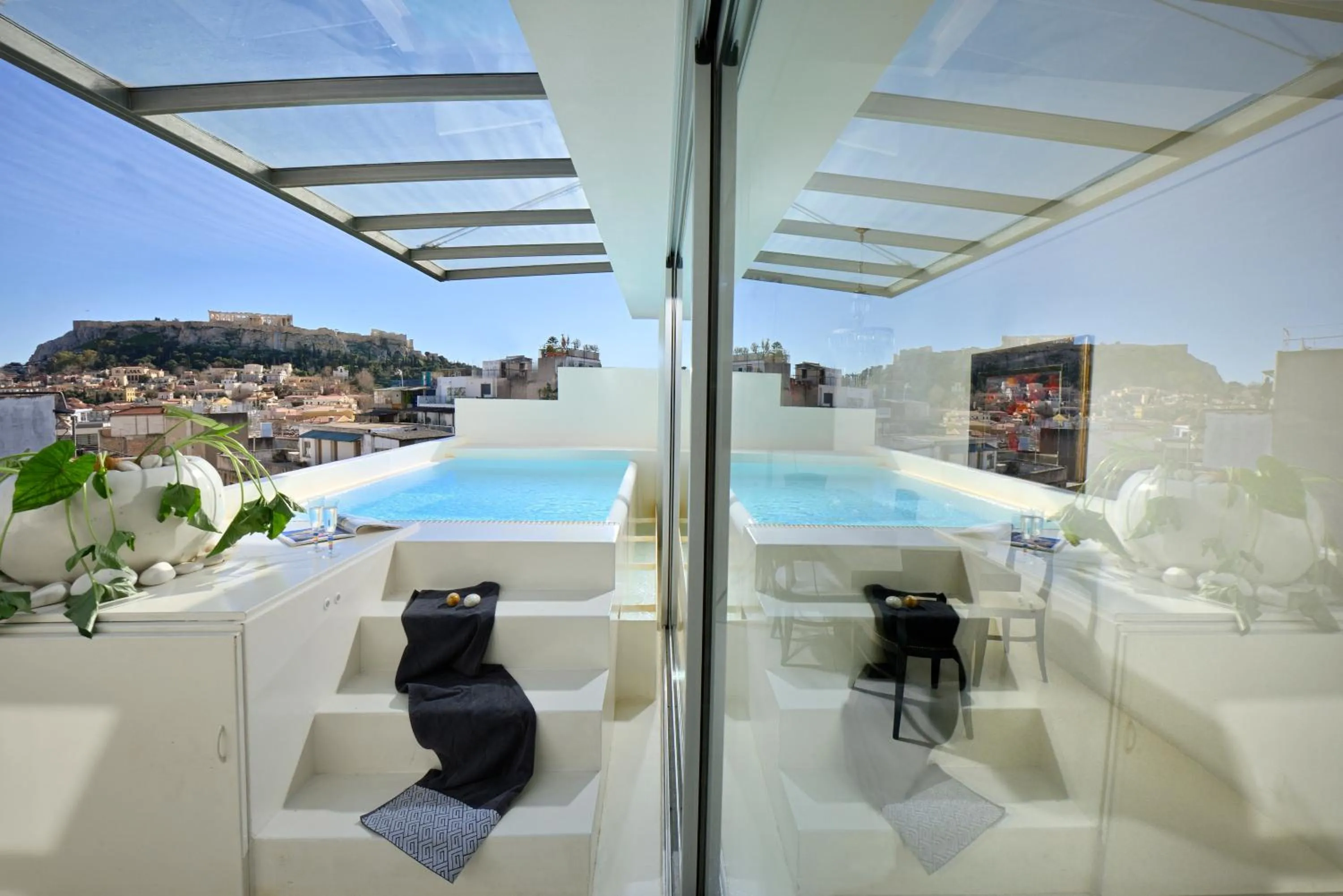 Pool view in ALTO PSYRRI PENTHOUSE by K&K