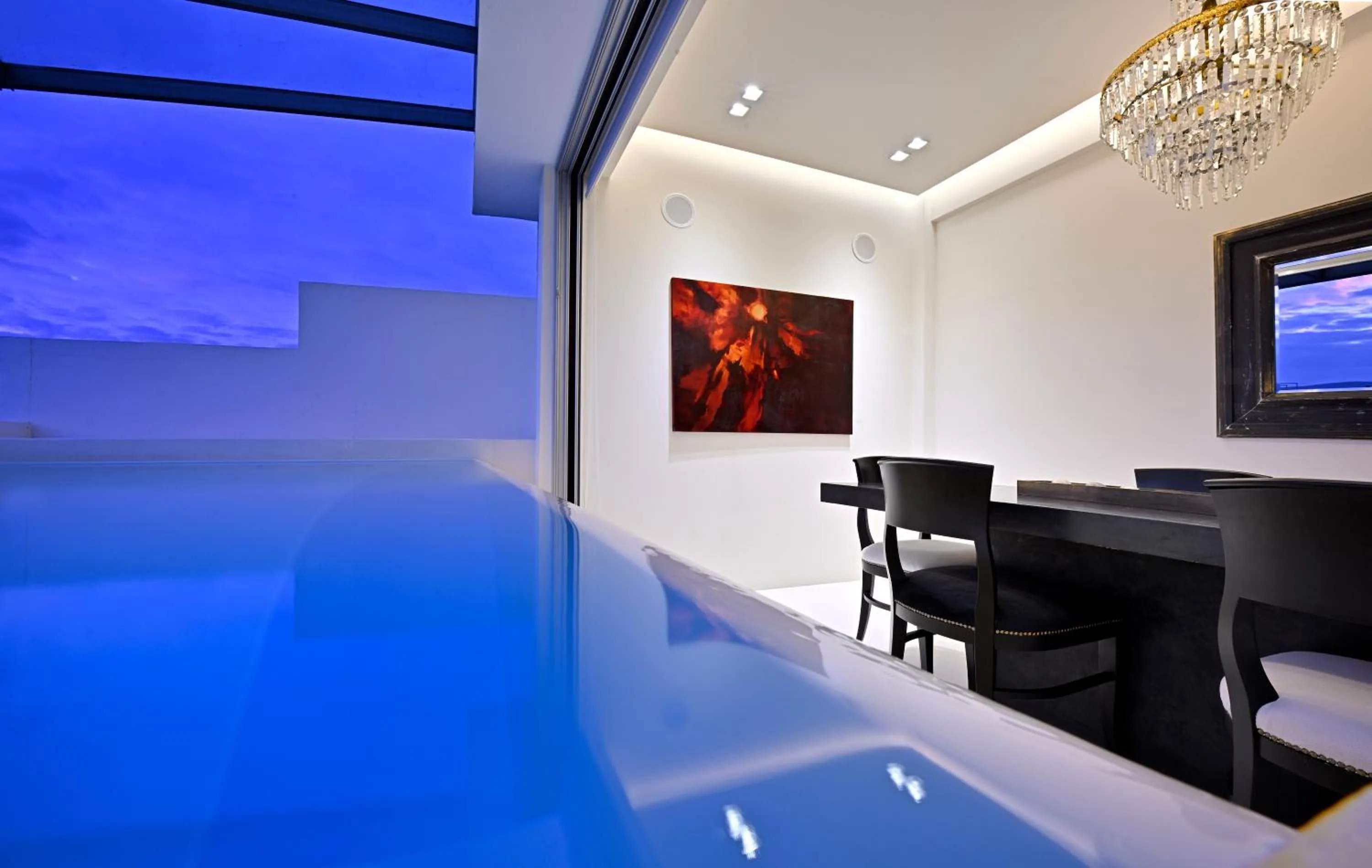 Dining area in ALTO PSYRRI PENTHOUSE by K&K