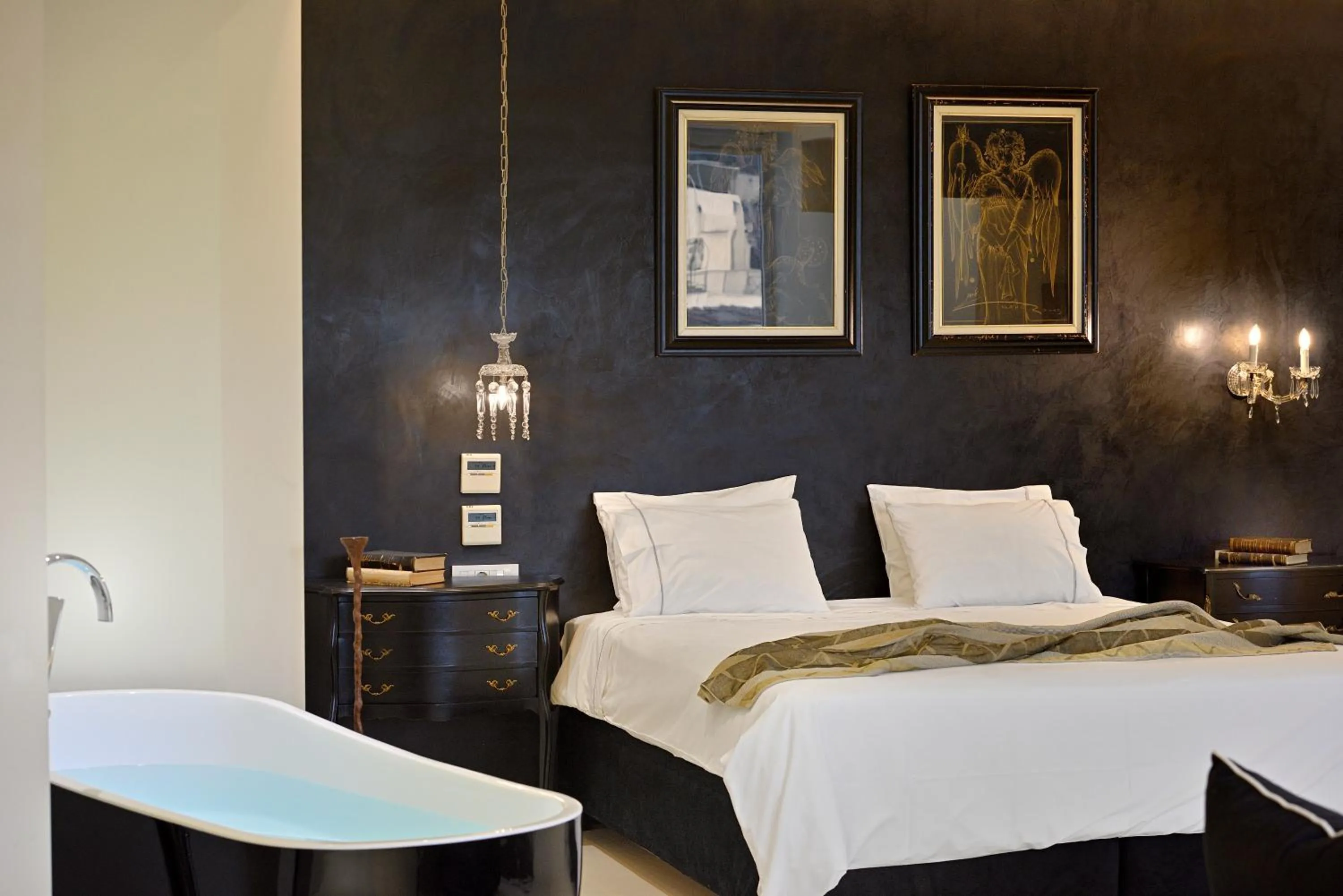 Bedroom, Bed in ALTO PSYRRI PENTHOUSE by K&K