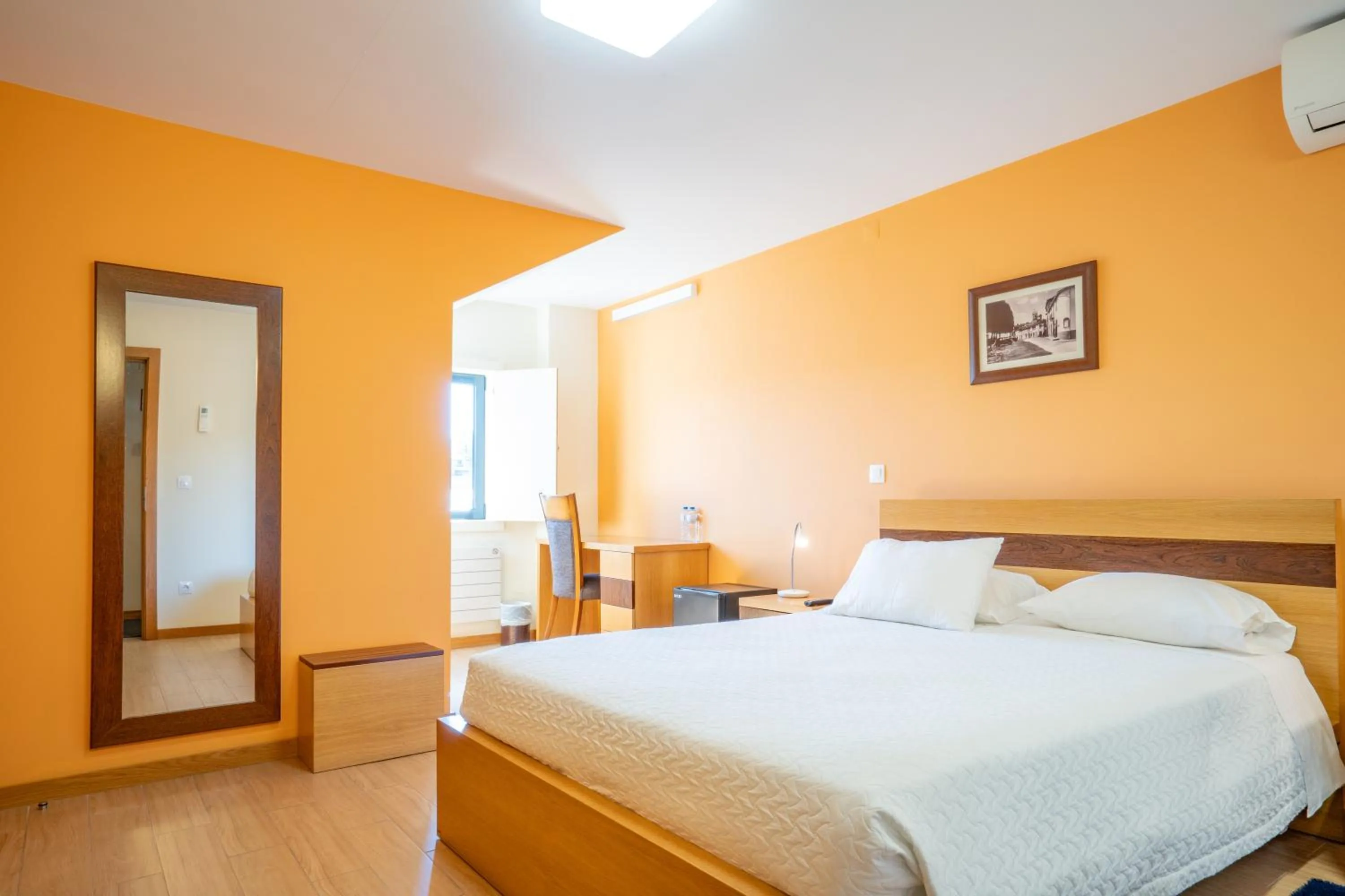 Bedroom, Bed in B&B Pensão Avenida