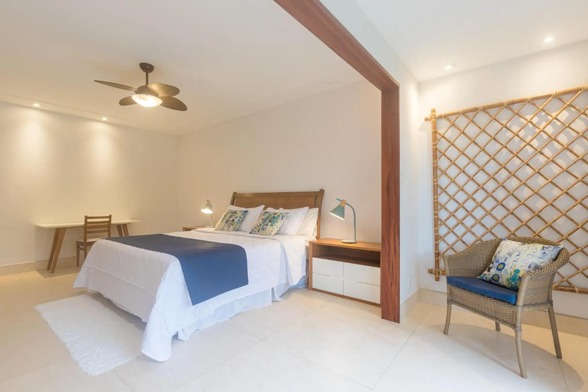 Bedroom, Bed in Corais e Conchas