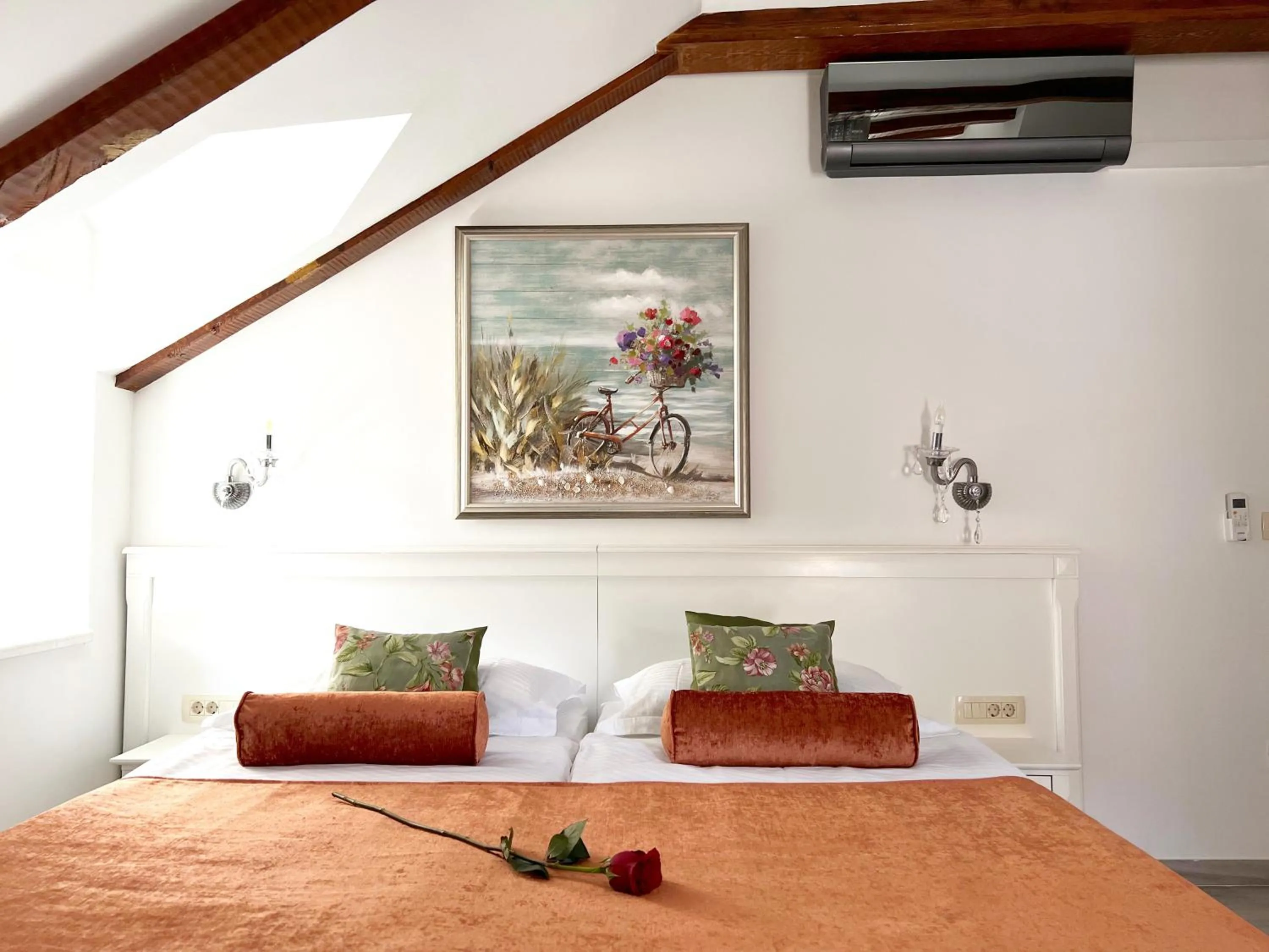 Comfort Double or Twin Room with City View in Bed&Breakfast Sorgo Palace