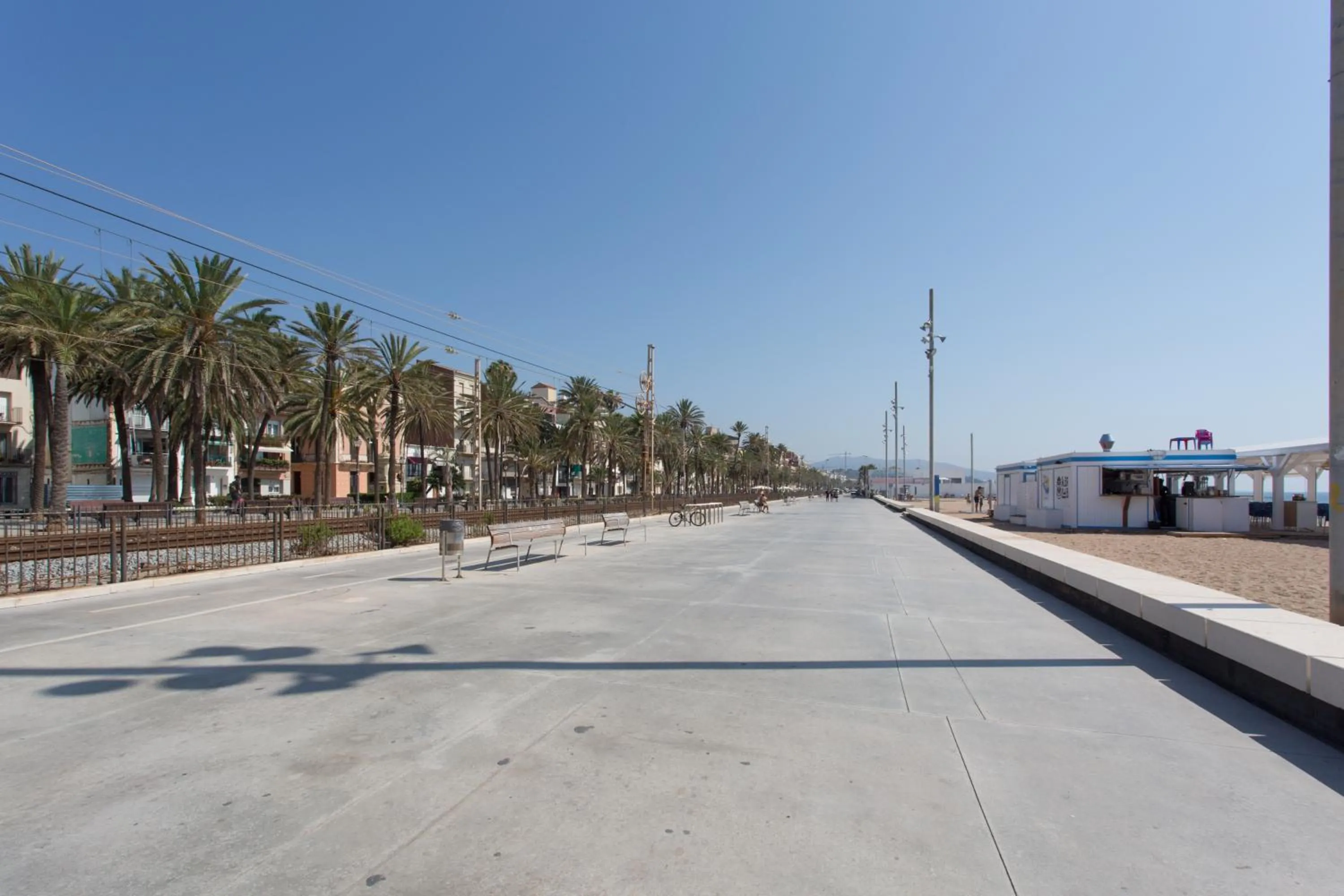 Restaurant/places to eat in Hostal Solimar