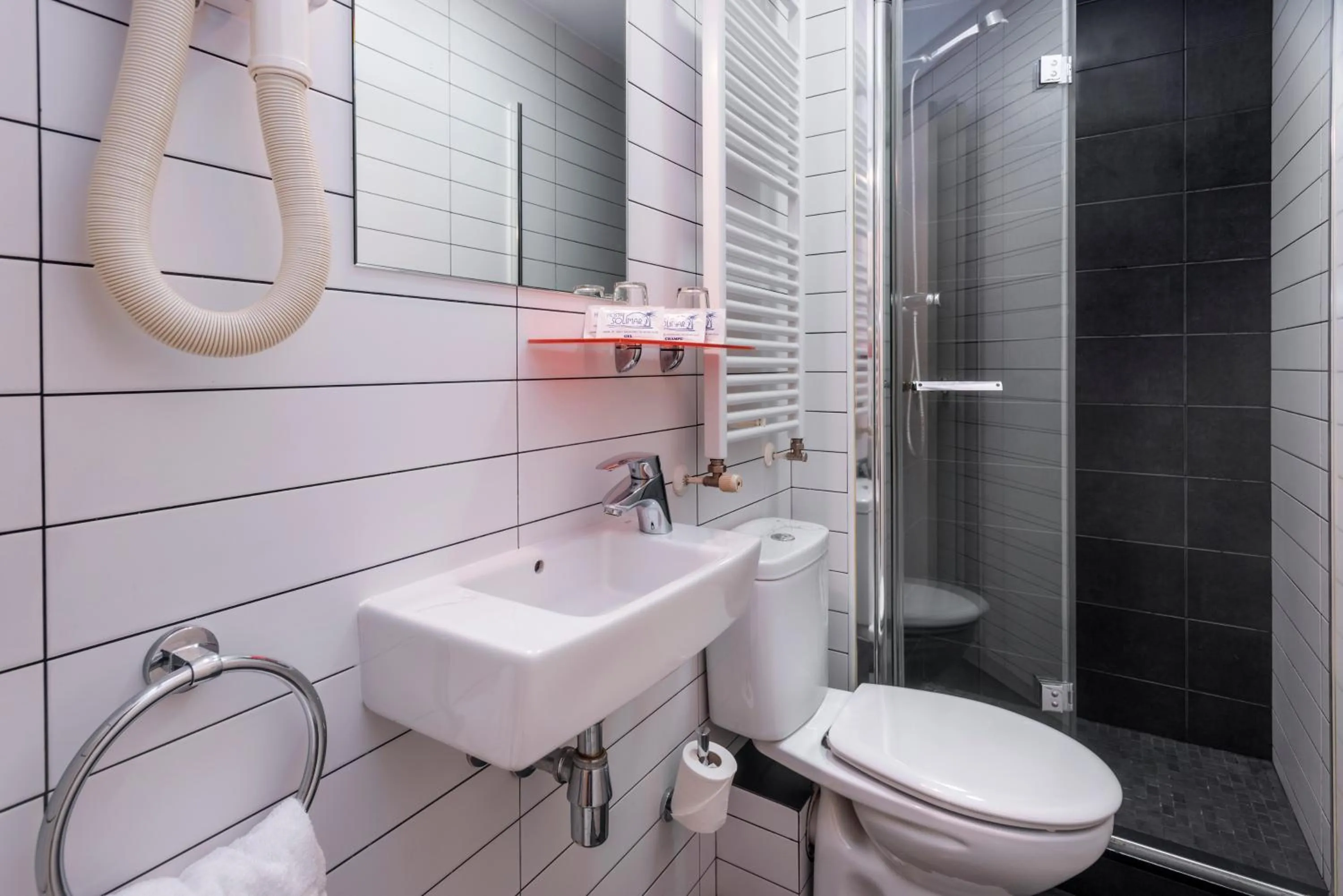 Bathroom in Hostal Solimar