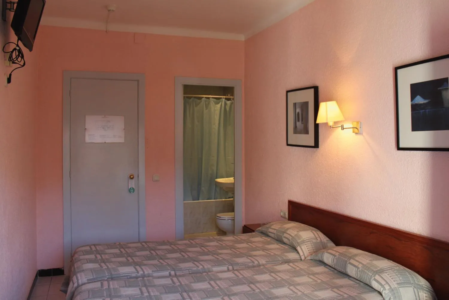 Photo of the whole room, Bed in Hostal Solimar