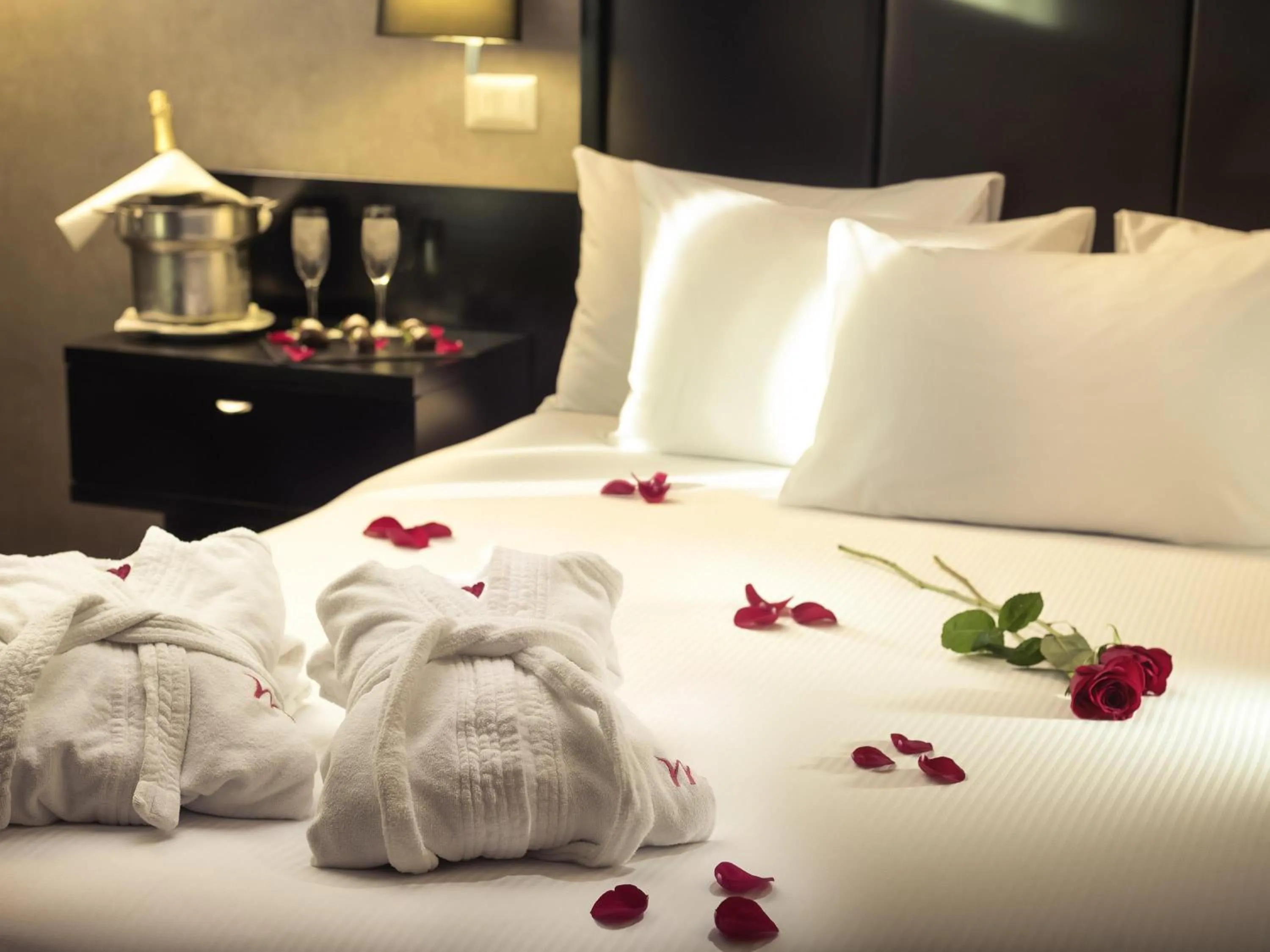 Bedroom, Bed in Mercure Santiago Centro