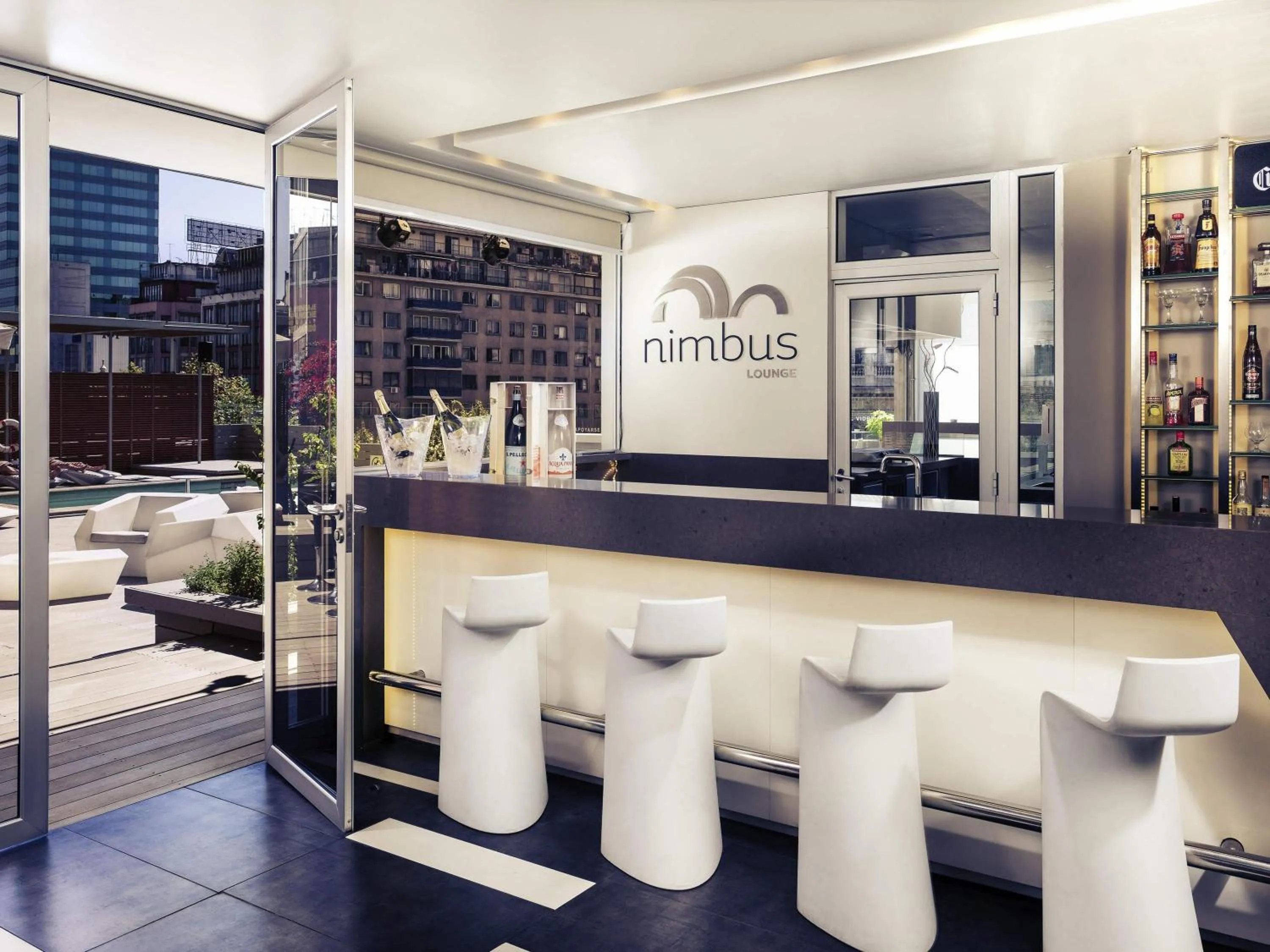 Property building in Mercure Santiago Centro