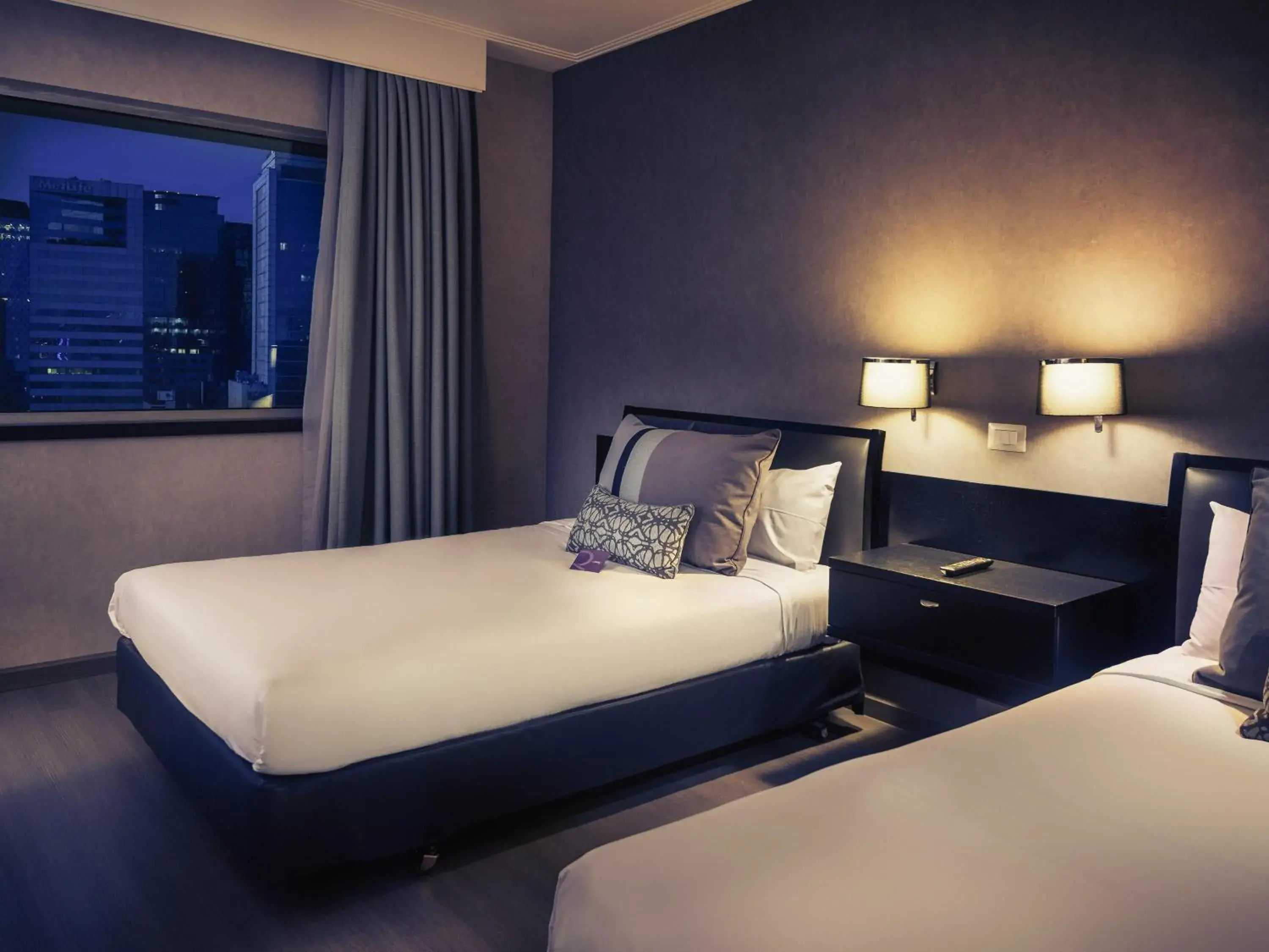 Bedroom, Bed in Mercure Santiago Centro Bedroom, Bed in Mercure Santiago Centro