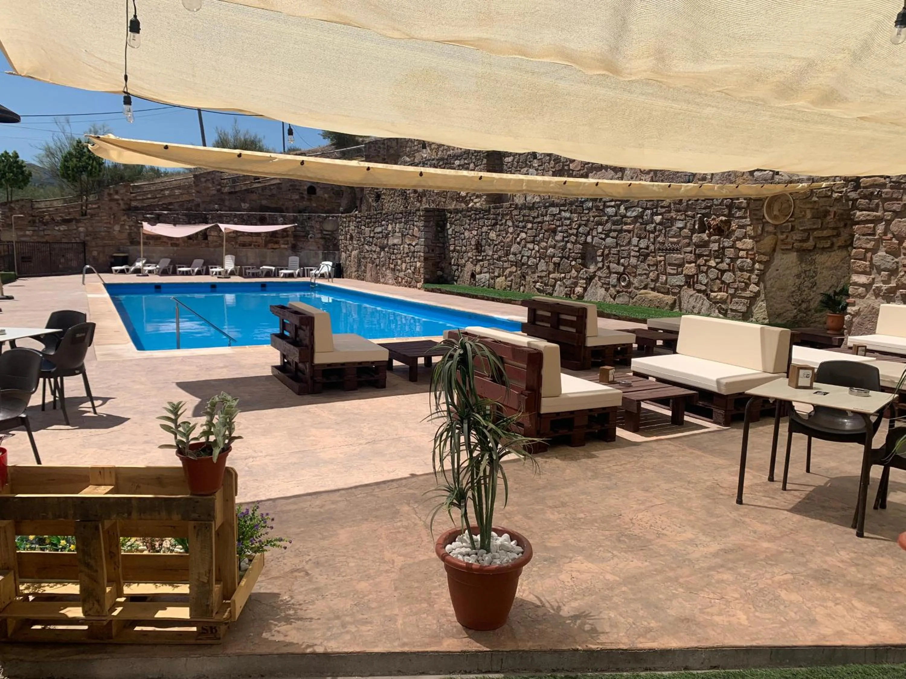 Swimming pool in Hotel Don Juan