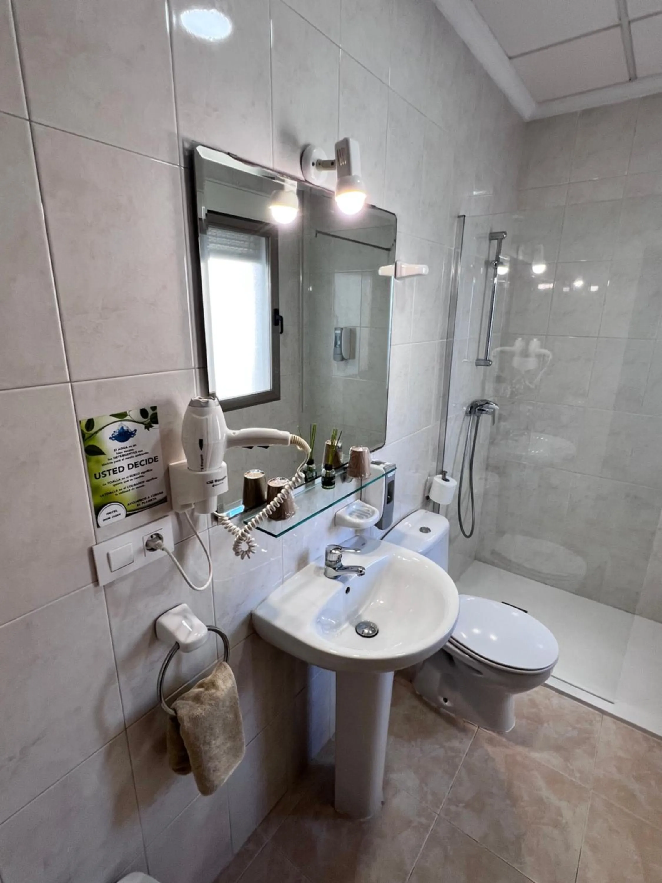 Bathroom in Hotel Don Juan