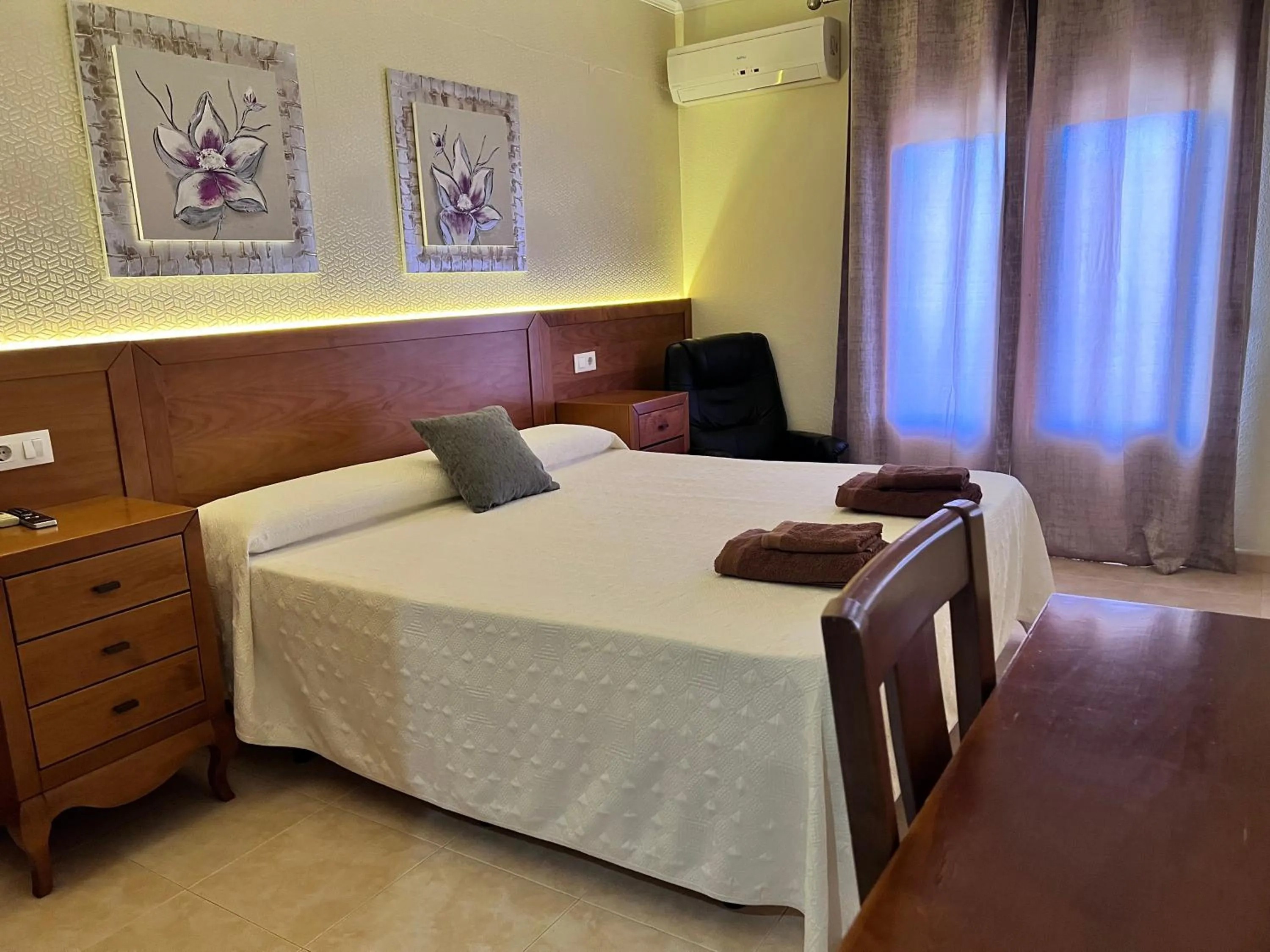 Bed in Hotel Don Juan