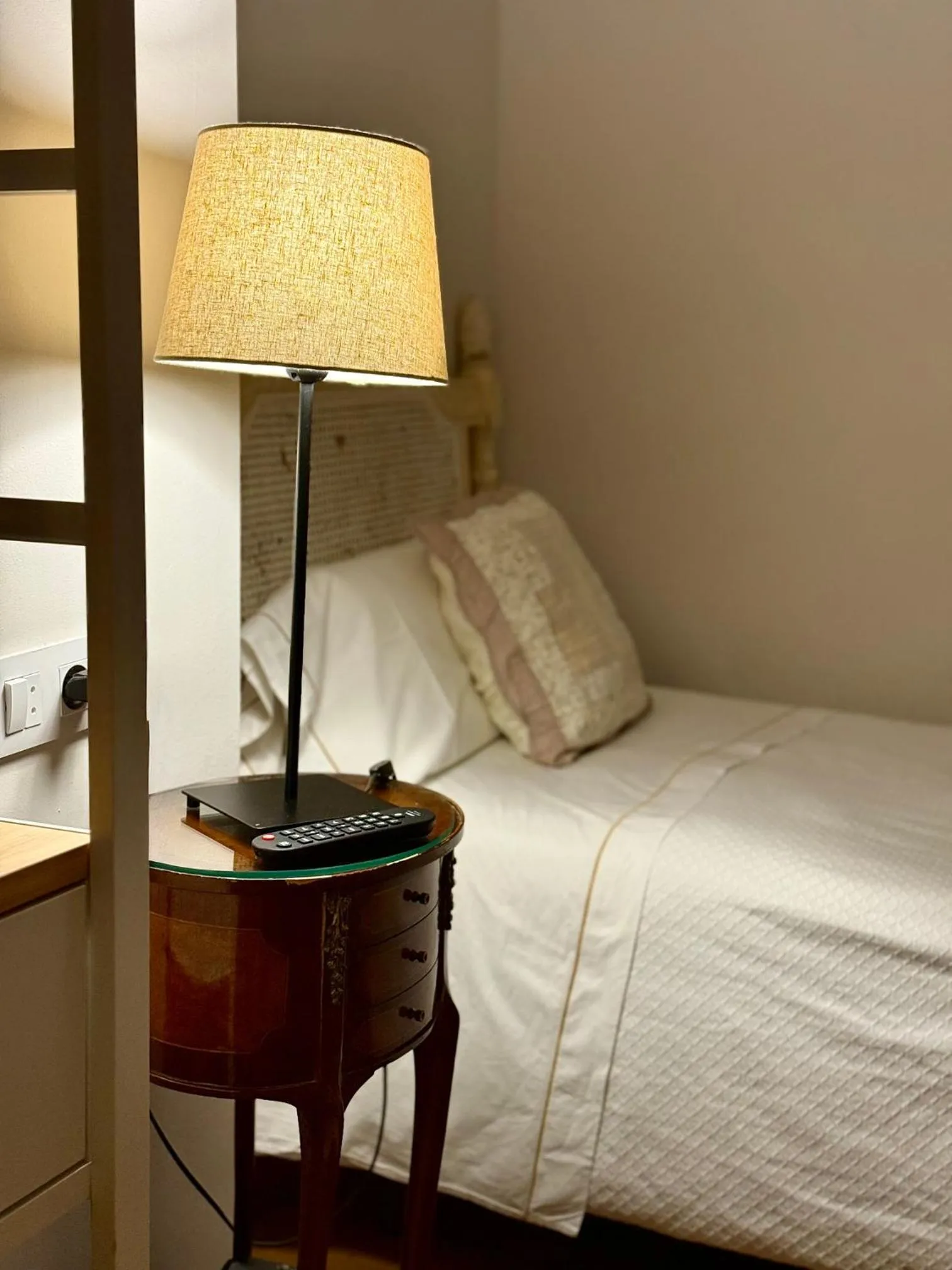 Photo of the whole room, Bed in Hotel Convento La Gloria