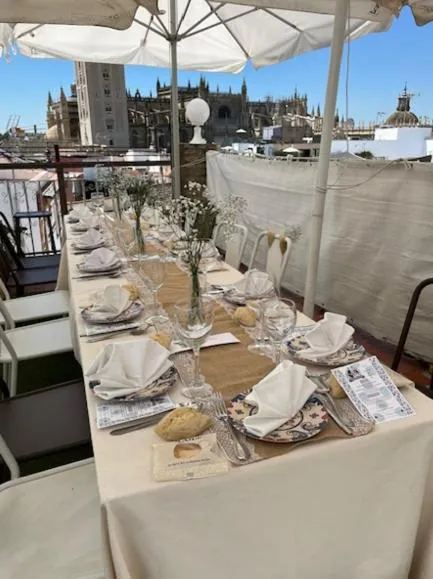 Restaurant/places to eat in Hotel Convento La Gloria