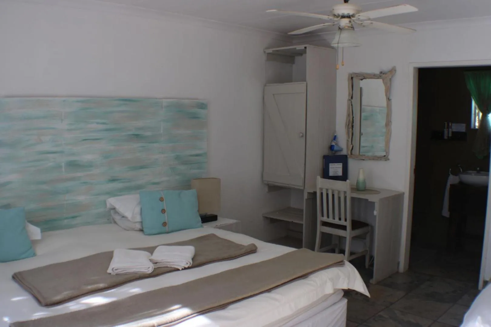 Bed in Ukarimu Guest House