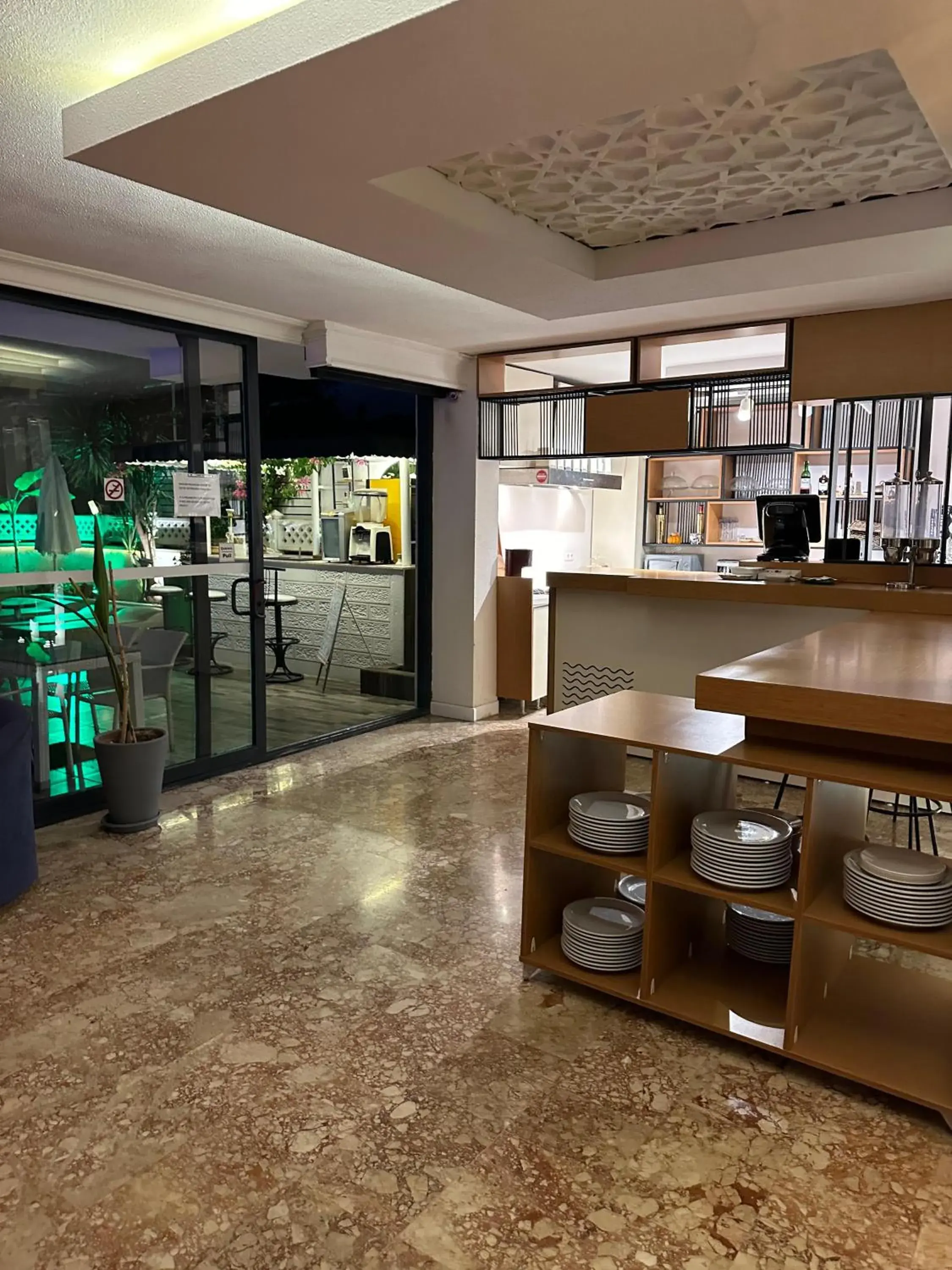 Restaurant/places to eat in NFK The House Hotel Restaurant/places to eat in NFK The House Hotel