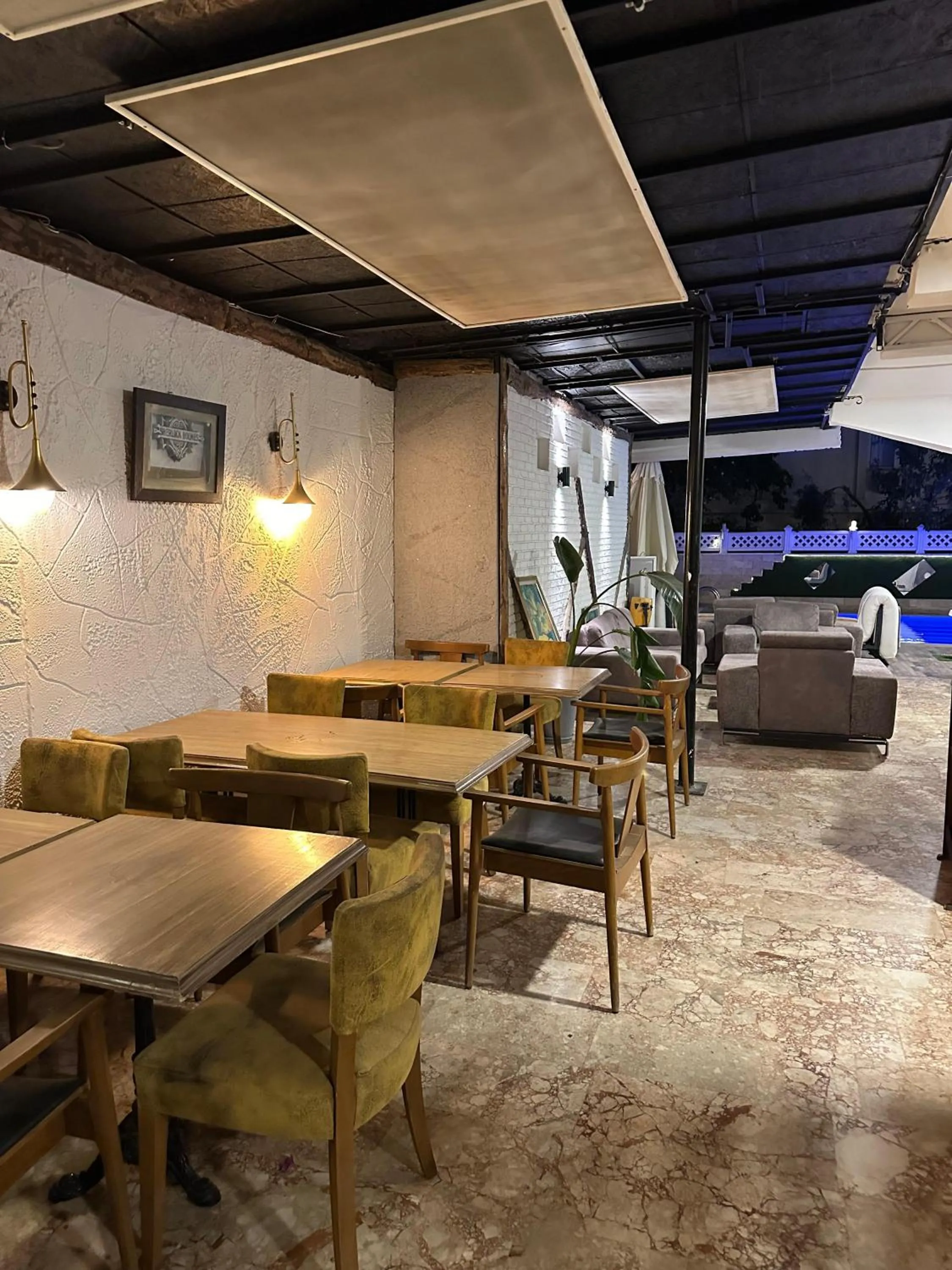 Garden in NFK The House Hotel