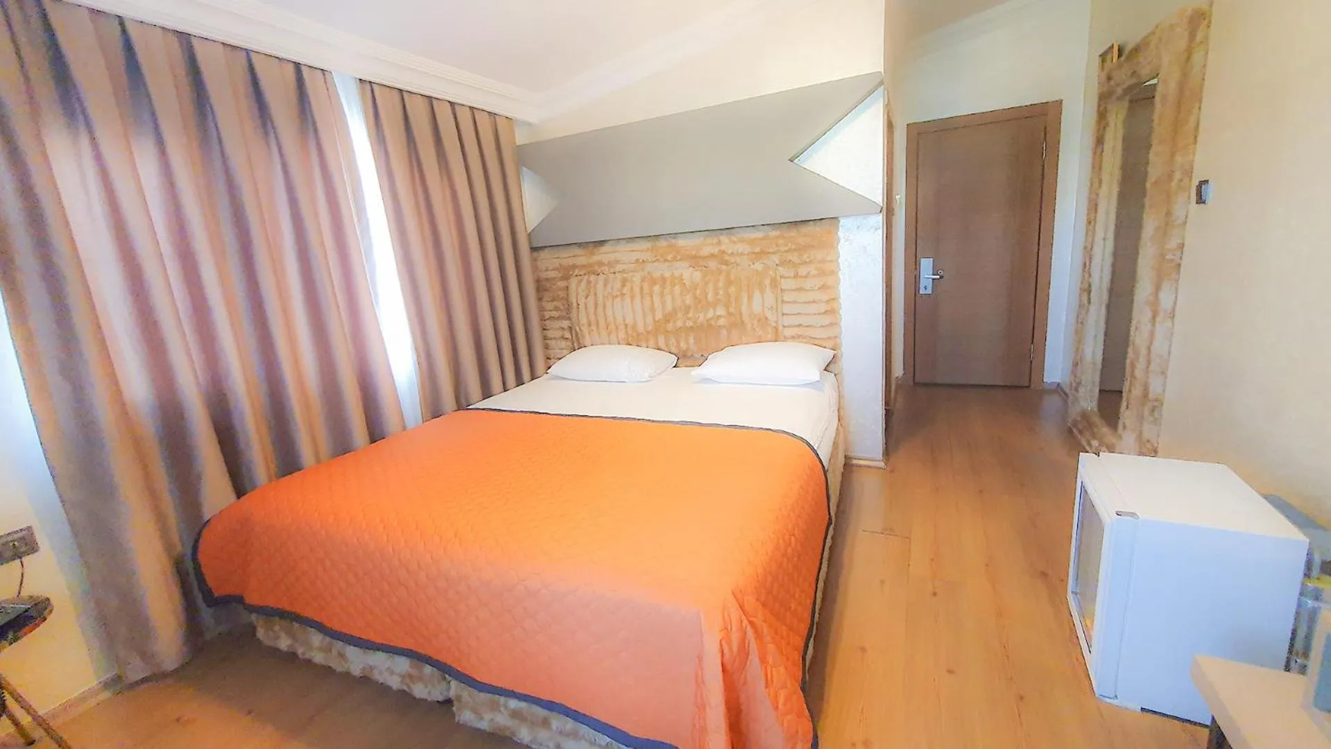 Bed in NFK The House Hotel