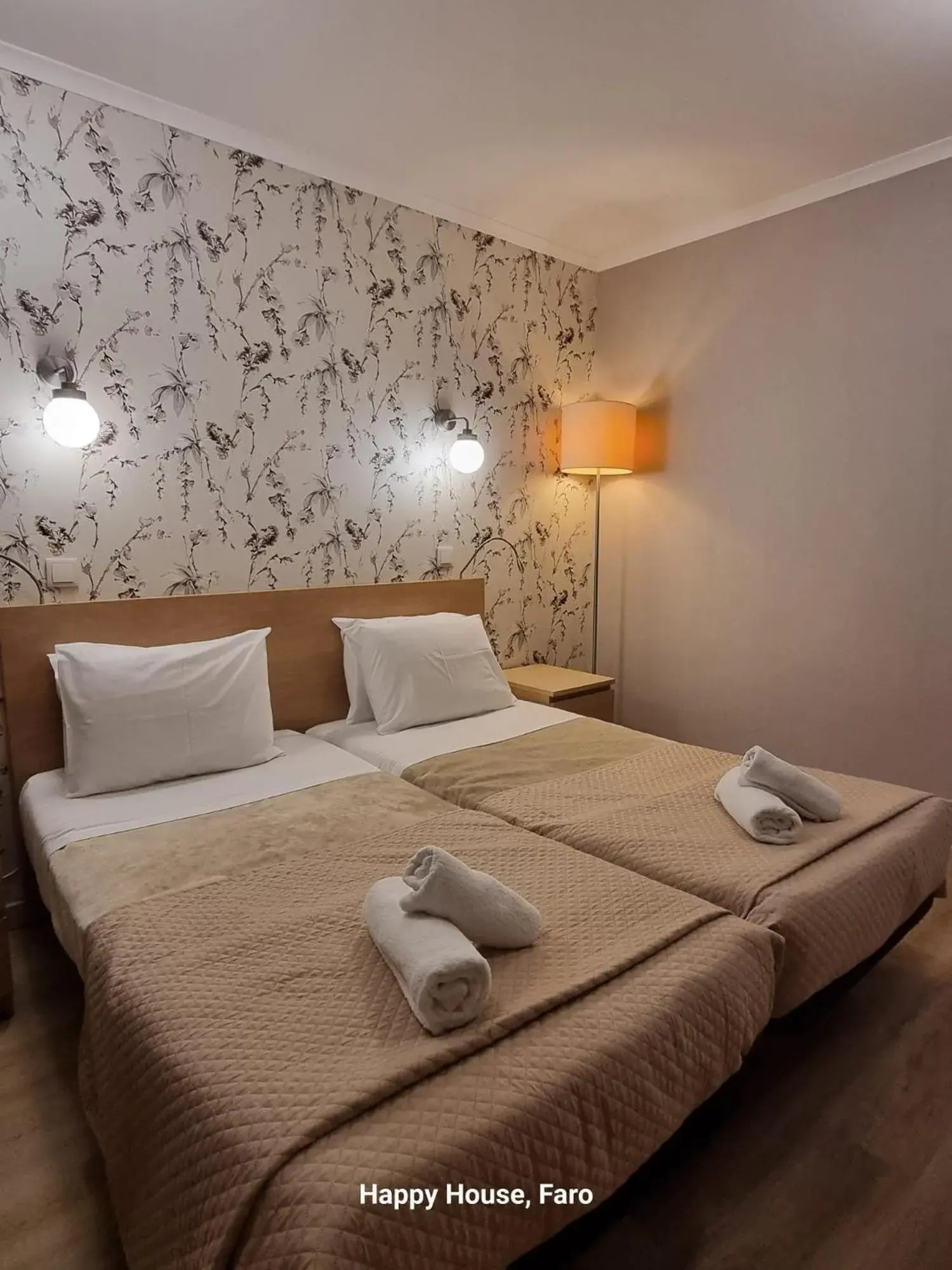 Double or Twin Room in Happy House Double or Twin Room in Happy House