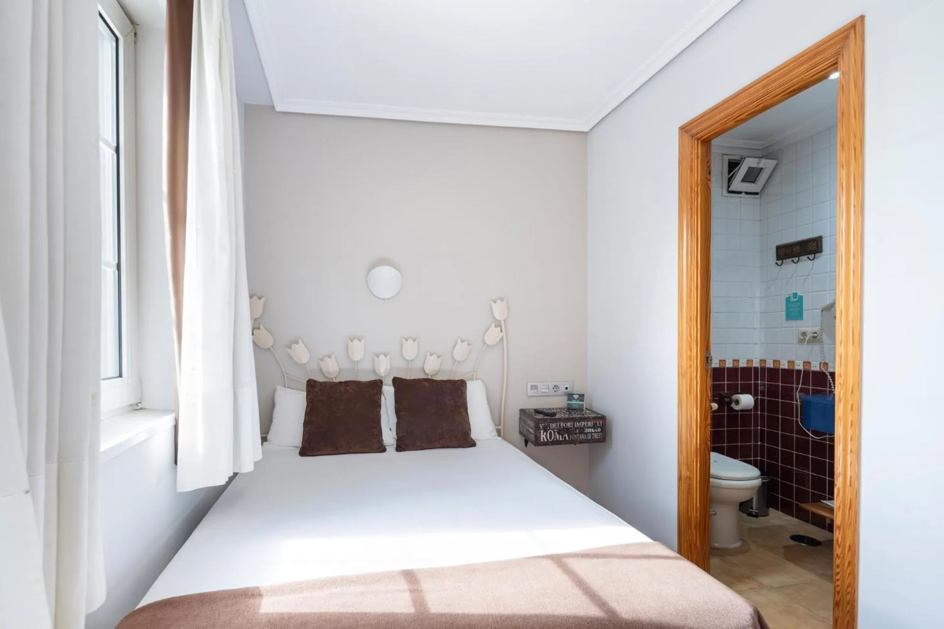 Bed in Hotel Alda Puerta Del Sol