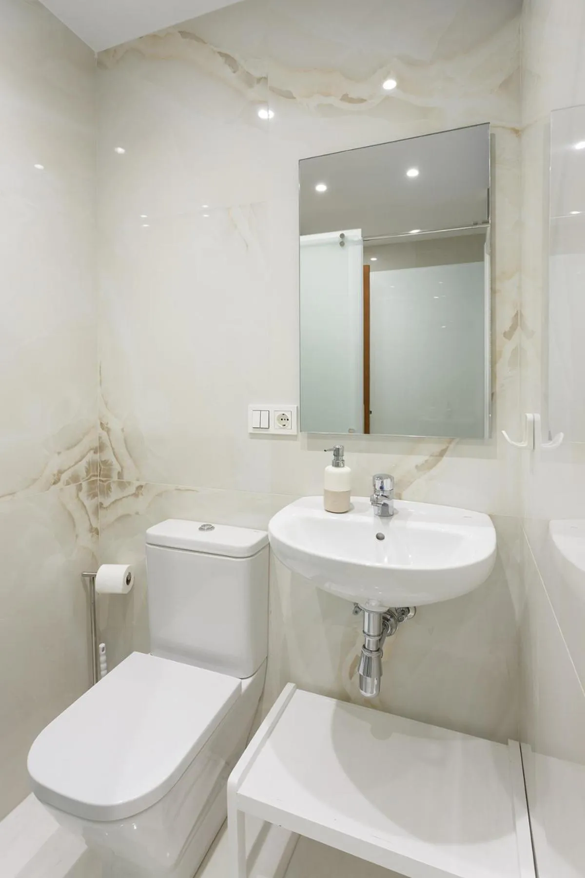 Bathroom in Pensión Zarauz Playa