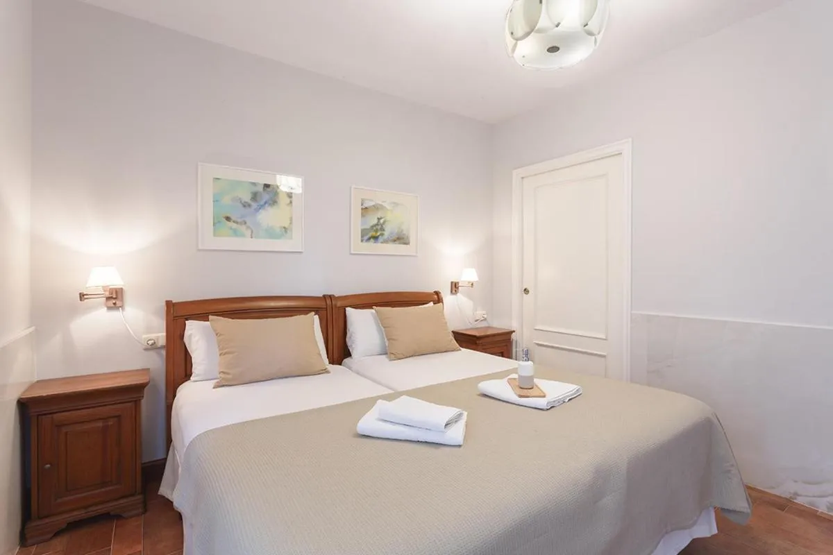 Bedroom, Bed in Pensión Zarauz Playa