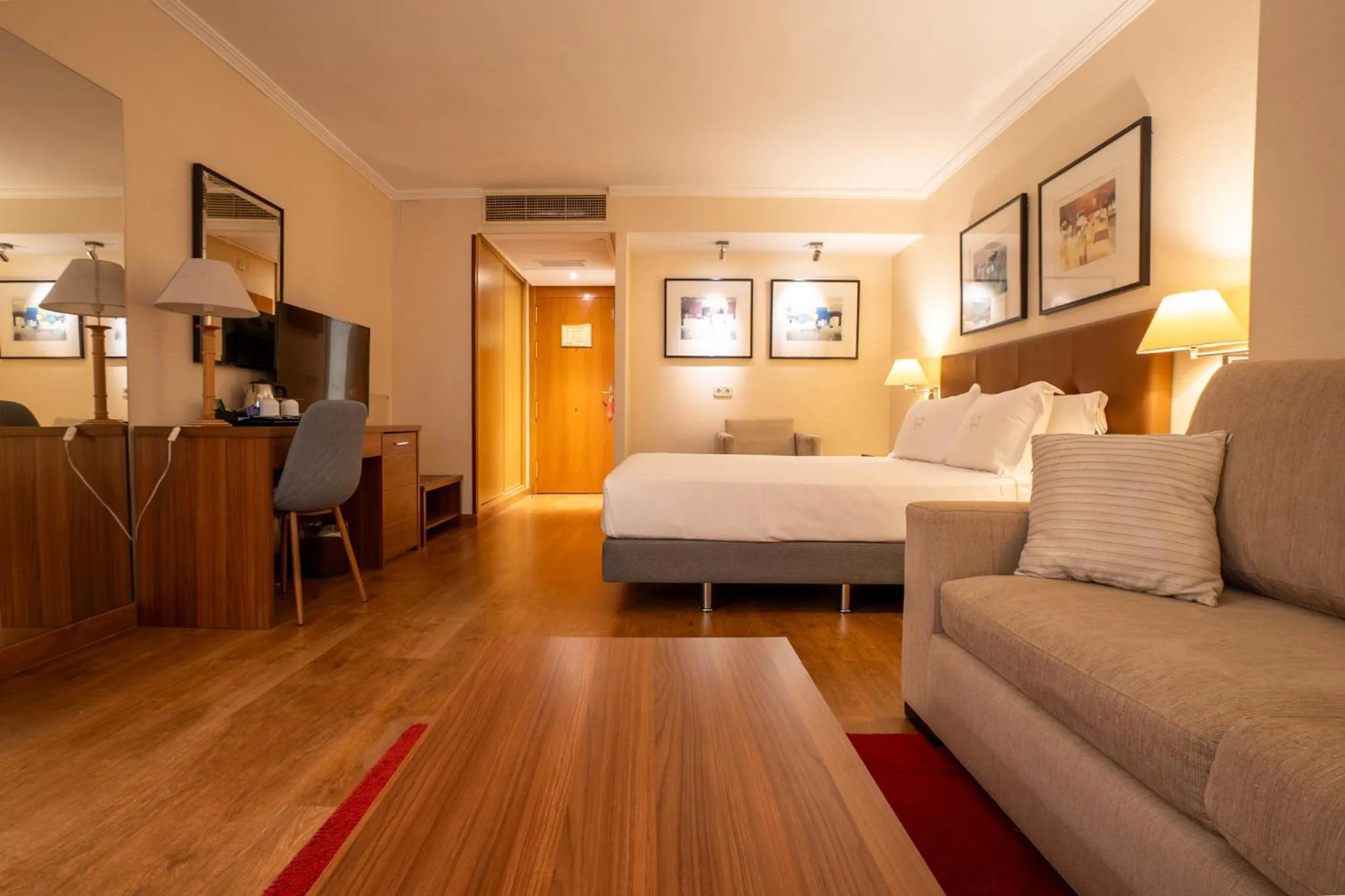 Photo of the whole room, Bed in Aparto-Hotel Rosales