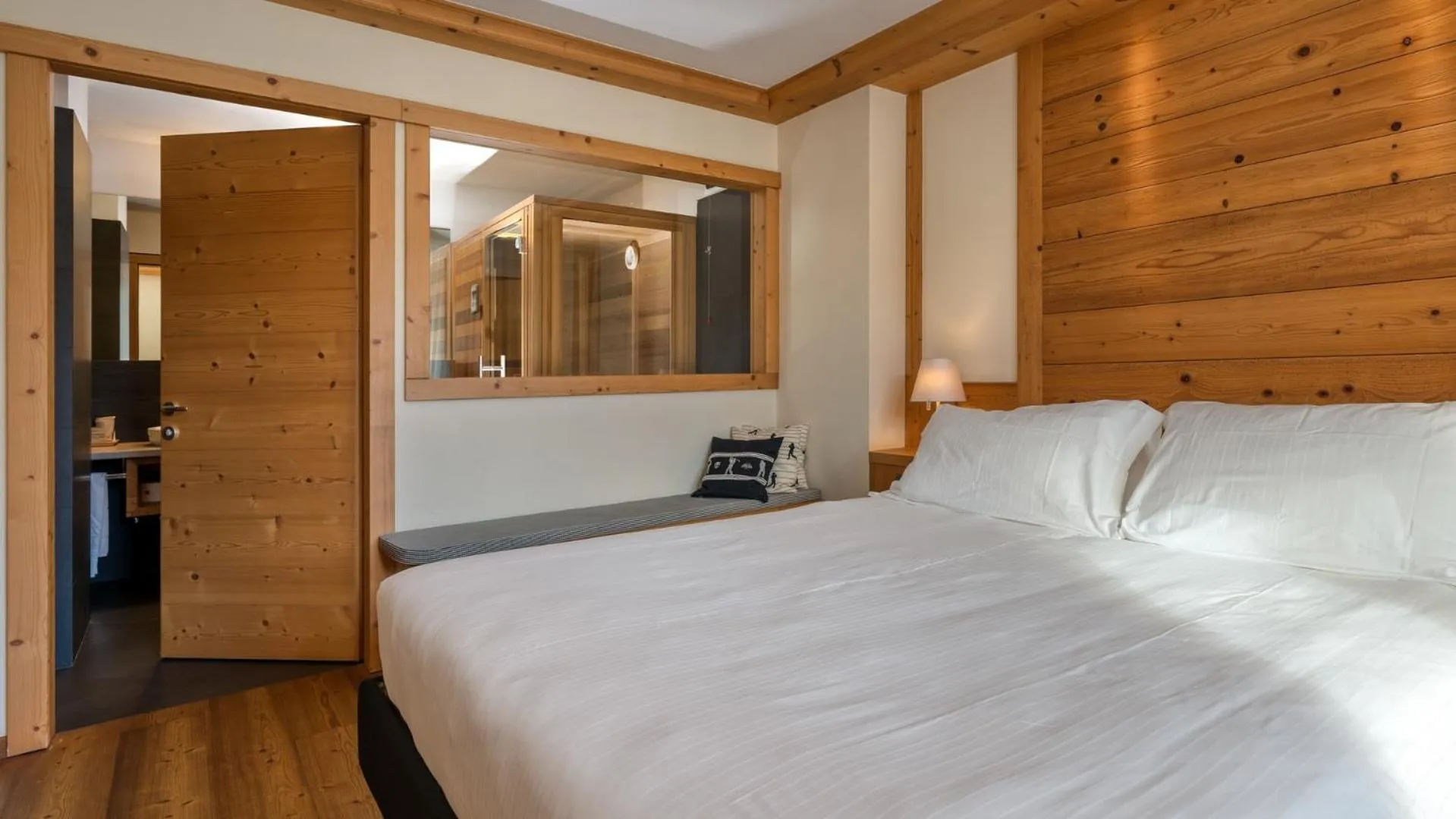 Photo of the whole room, Bed in Maribel Hotel