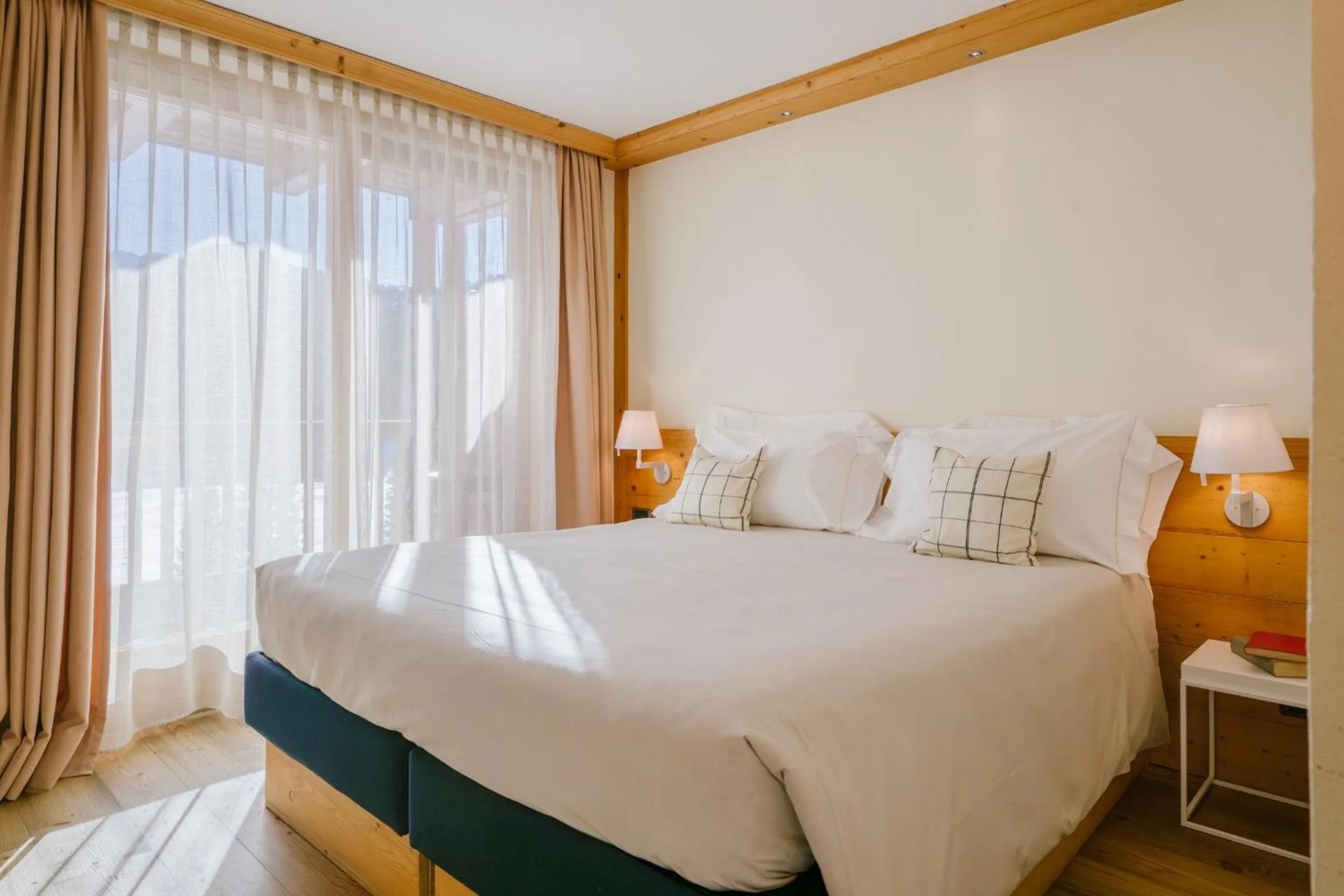 Bed in Maribel Hotel