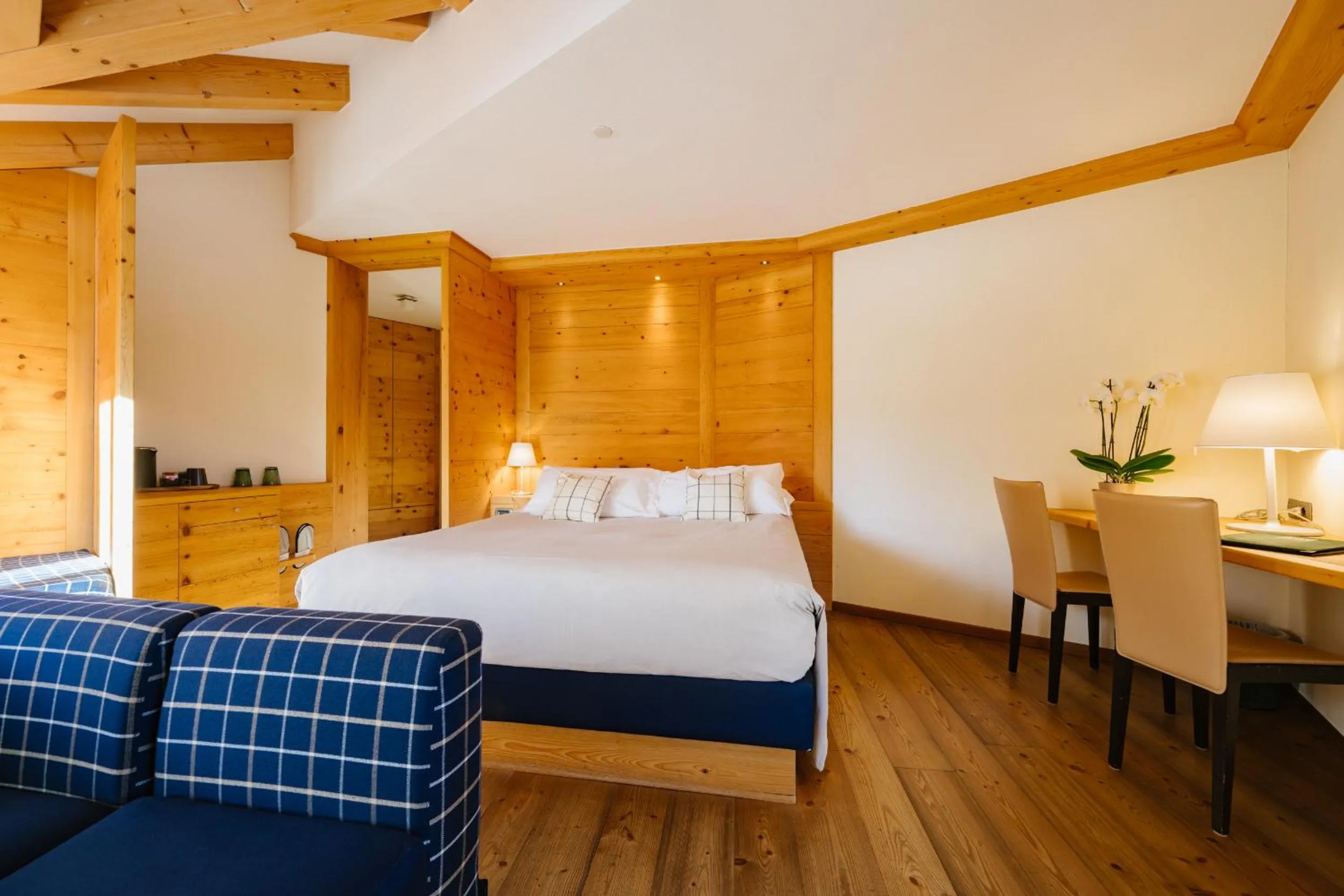 Bedroom, Bed in Maribel Hotel