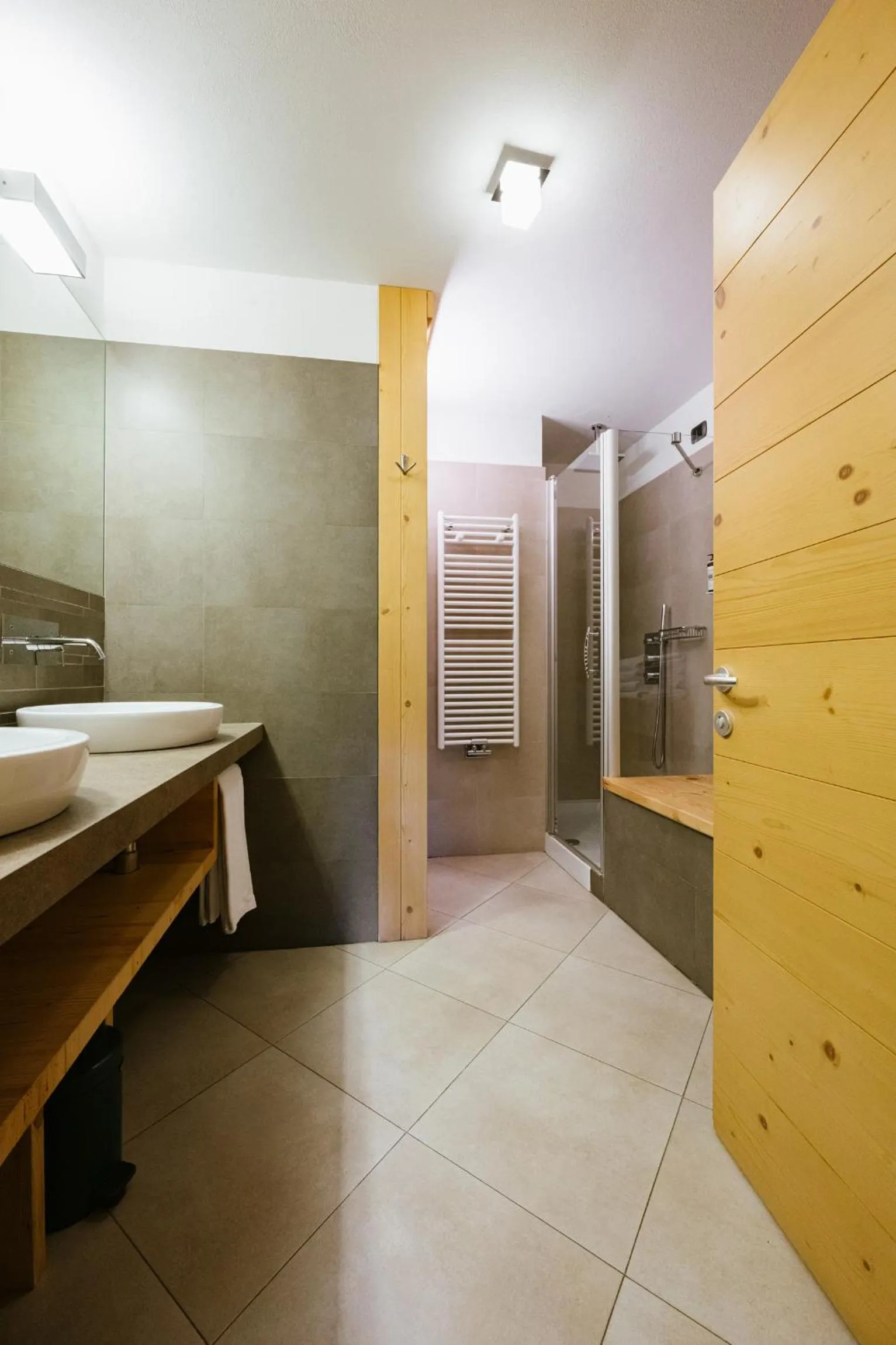 Bathroom in Maribel Hotel