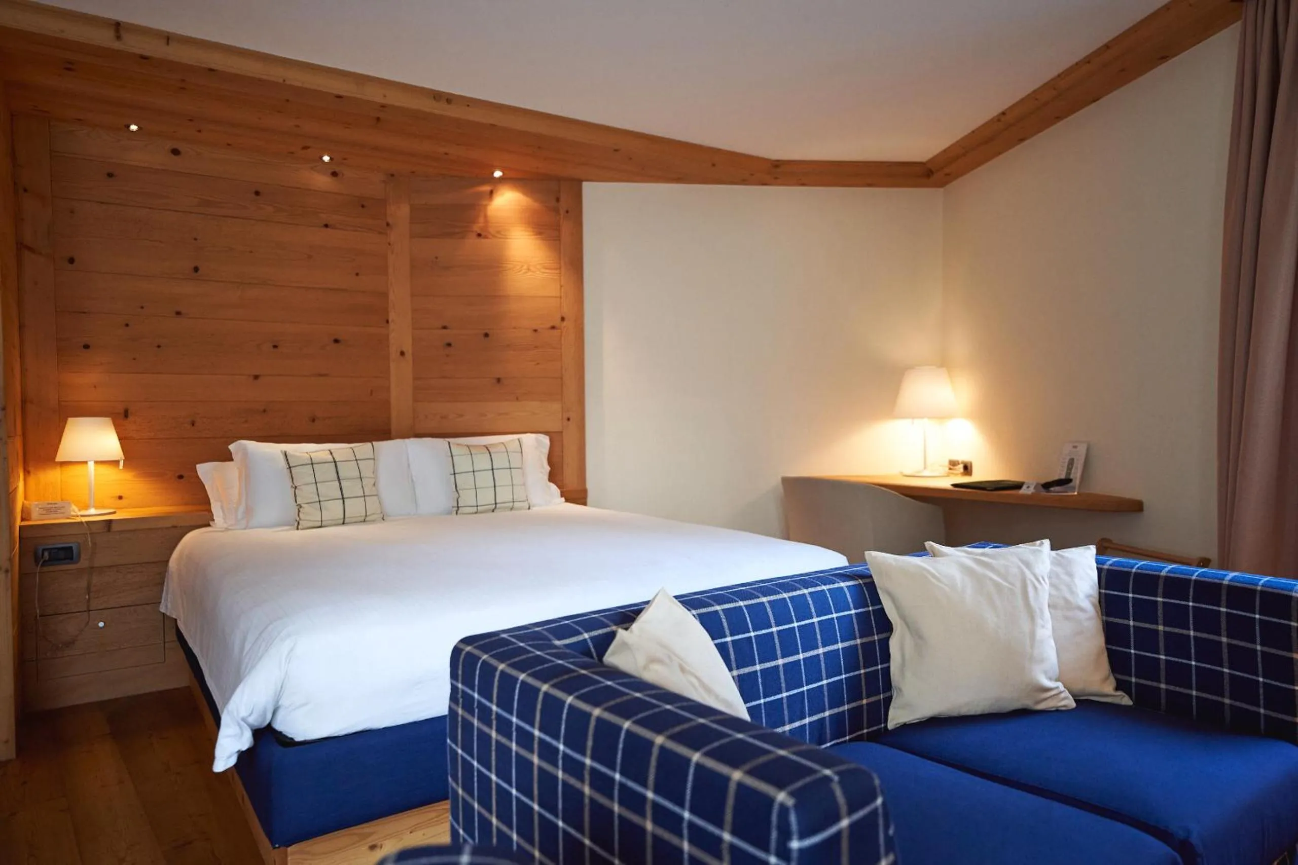 Photo of the whole room, Bed in Maribel Hotel