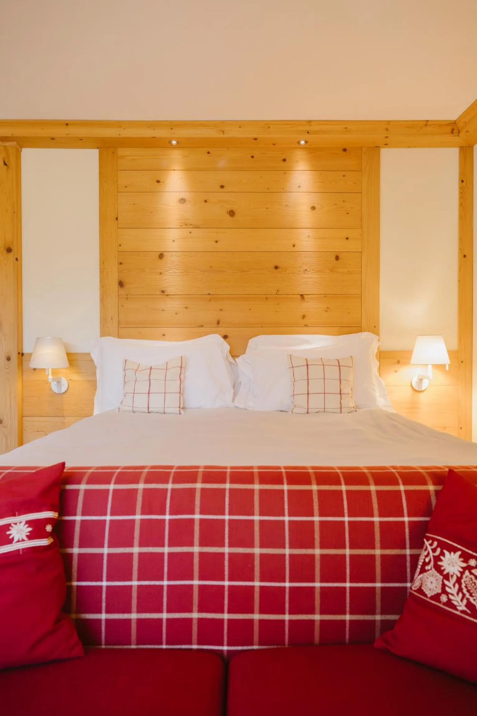 Bed in Maribel Hotel